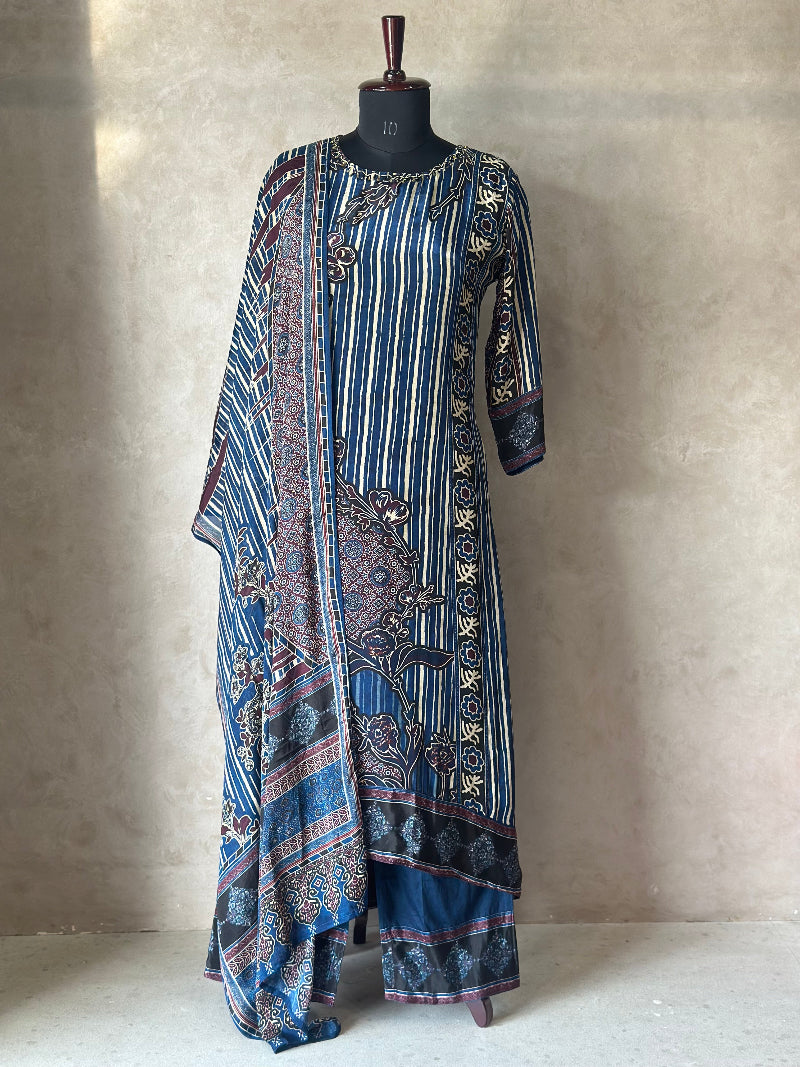 Pure Crepe Kurta Set With Dupatta