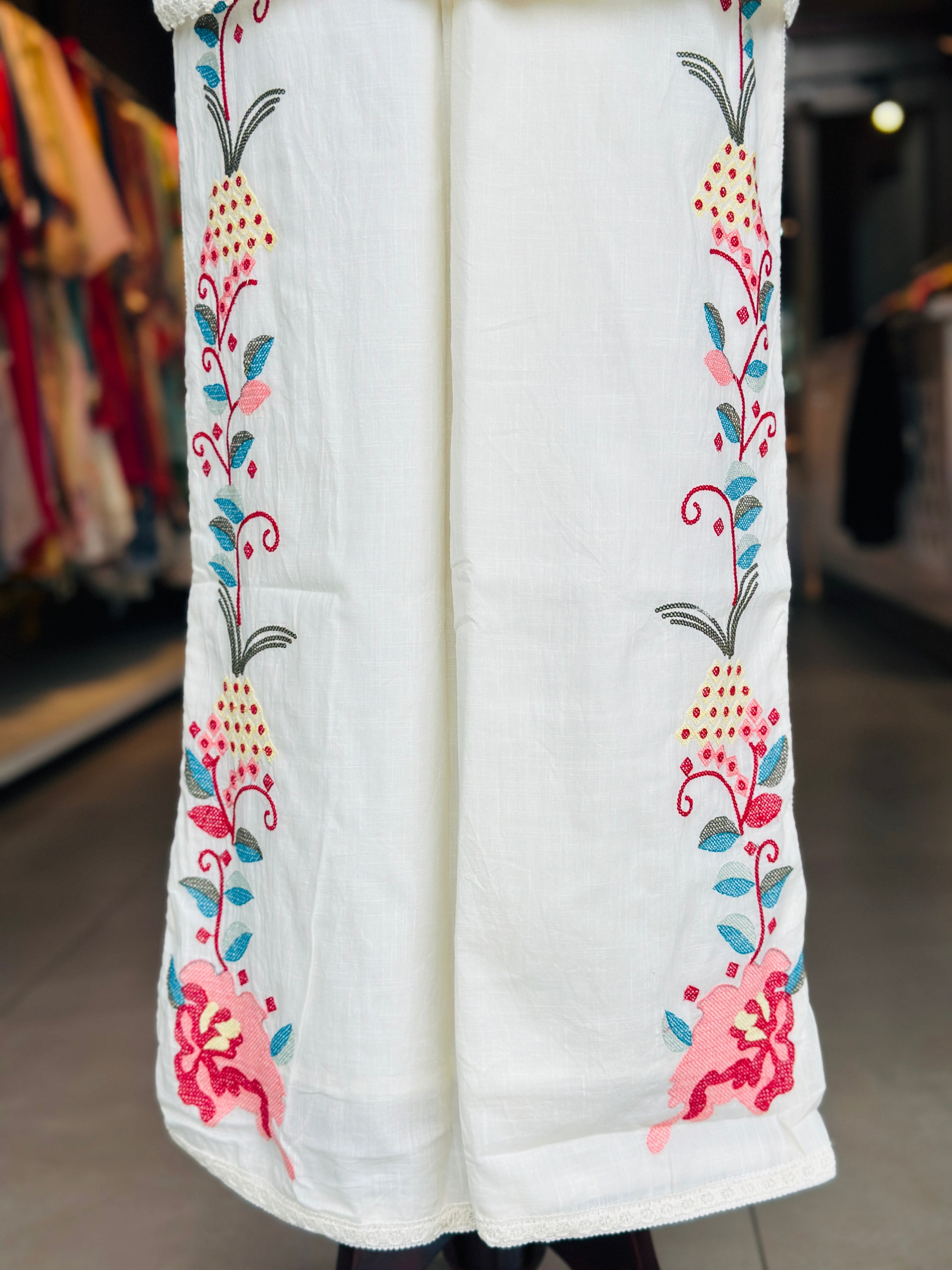 EMBROIDERED CO-ORD SET
