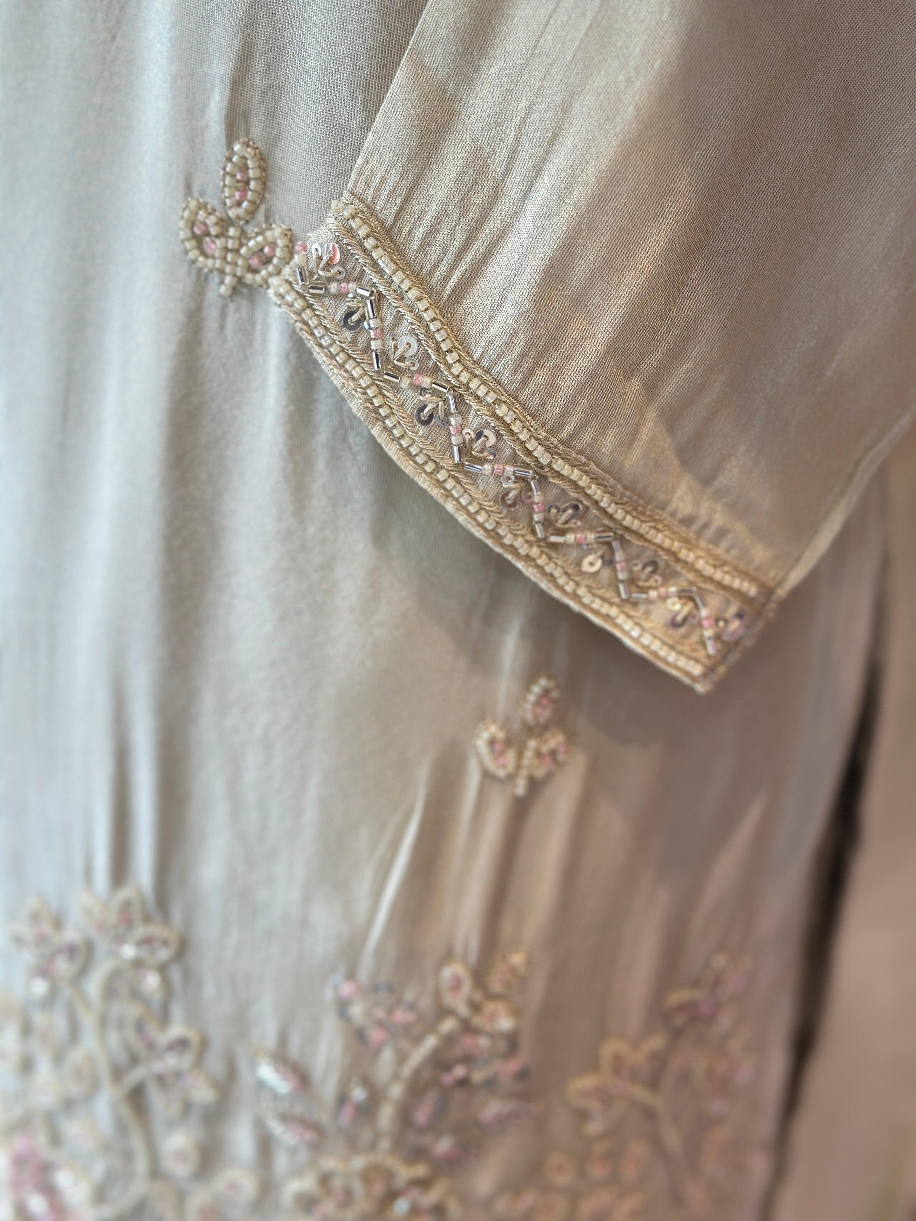 BEAUTIFUL HANDWORK PLAZO SET