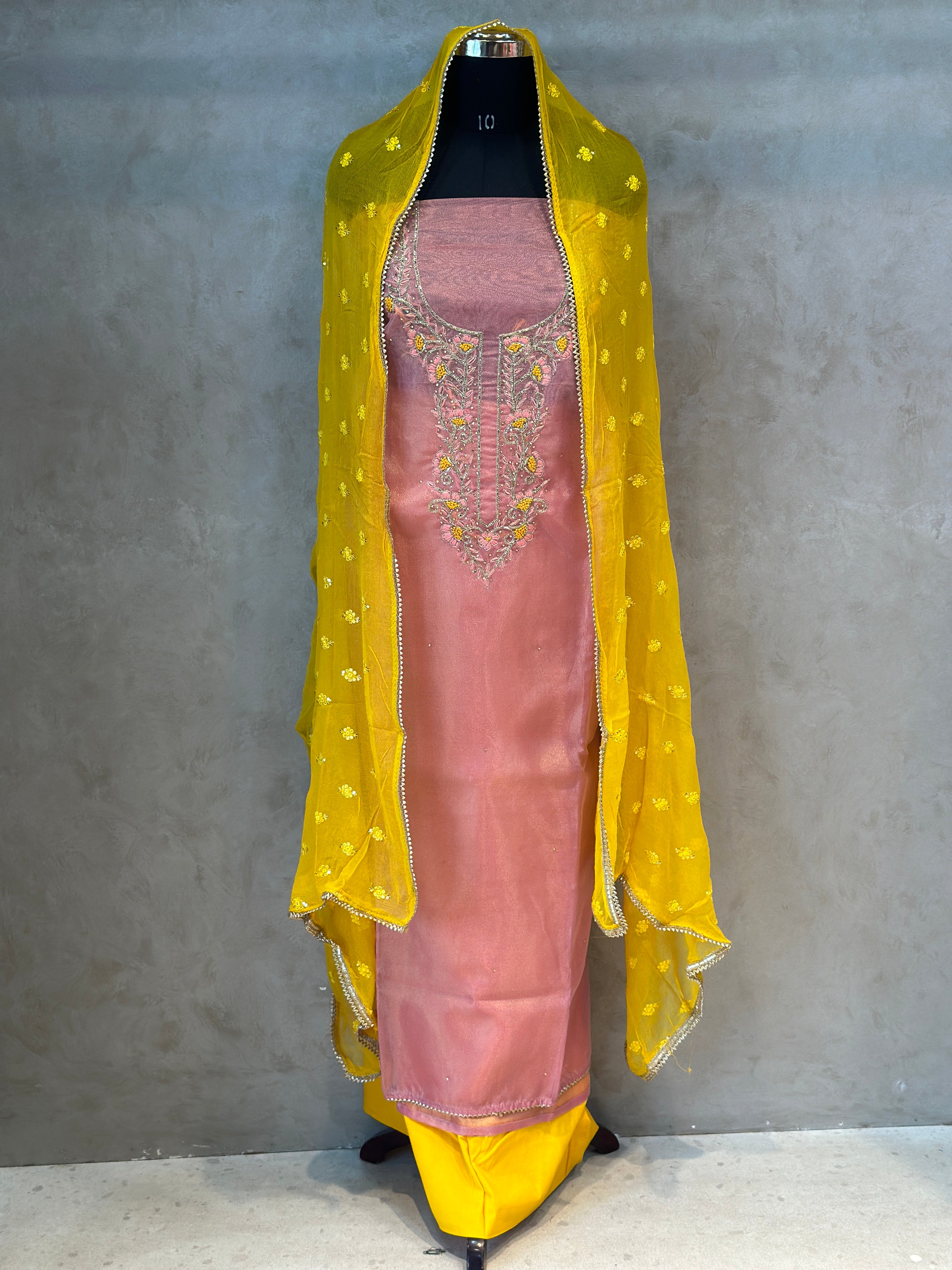 PURE TISSUE SUIT SET