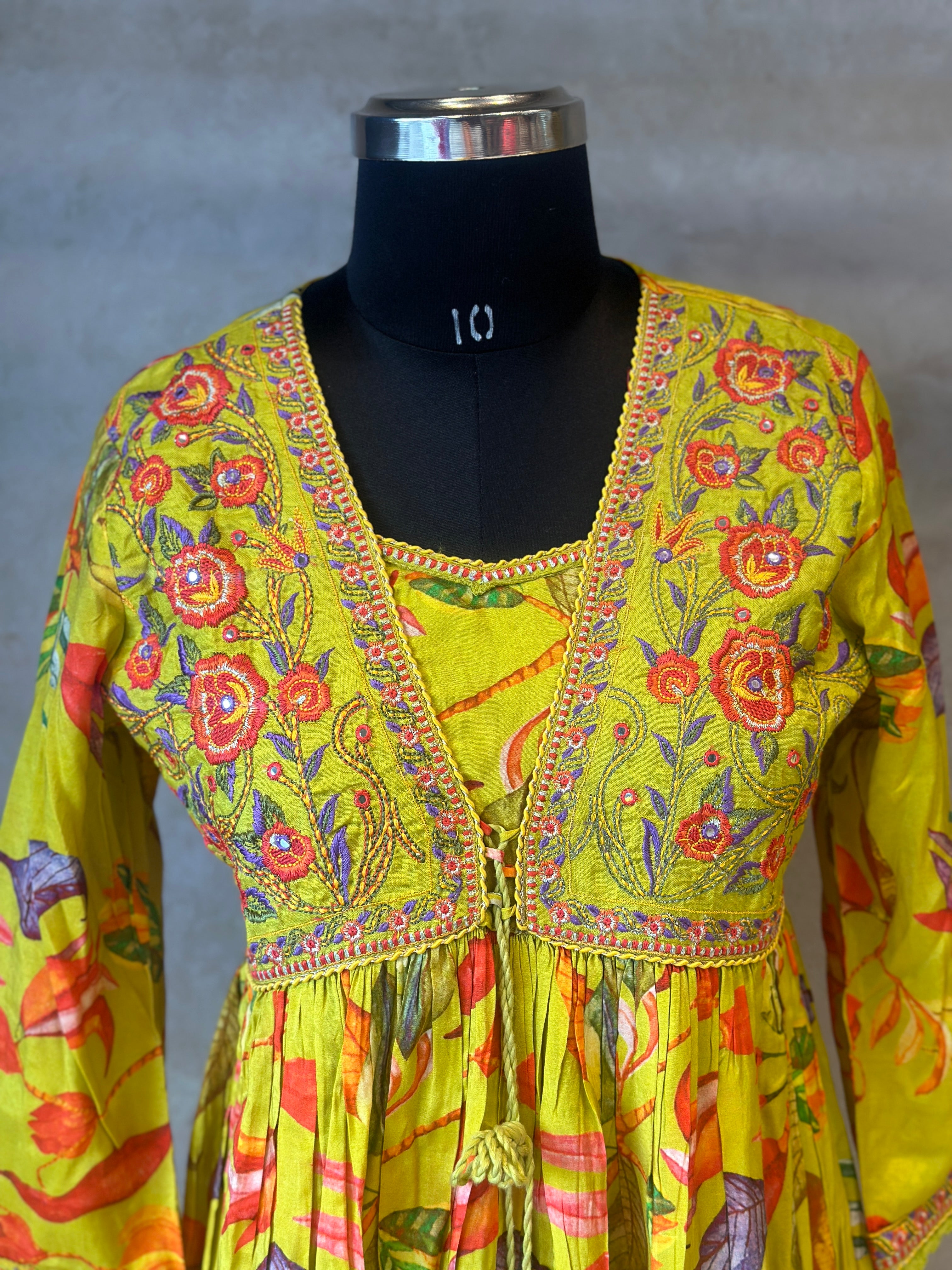 FLORAL THREE PIECES SUIT SET