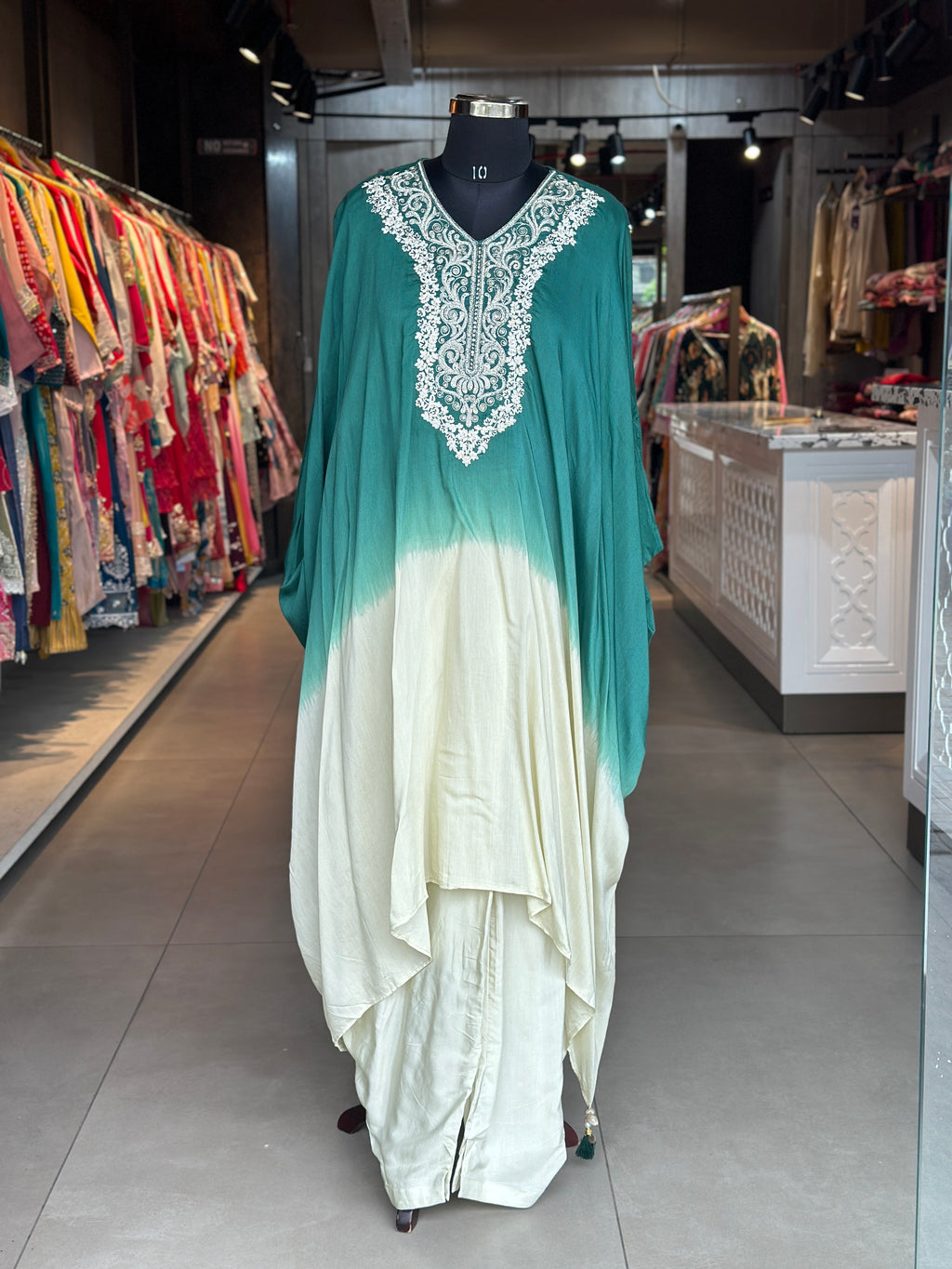 KAFTAN IN PEARL WORK