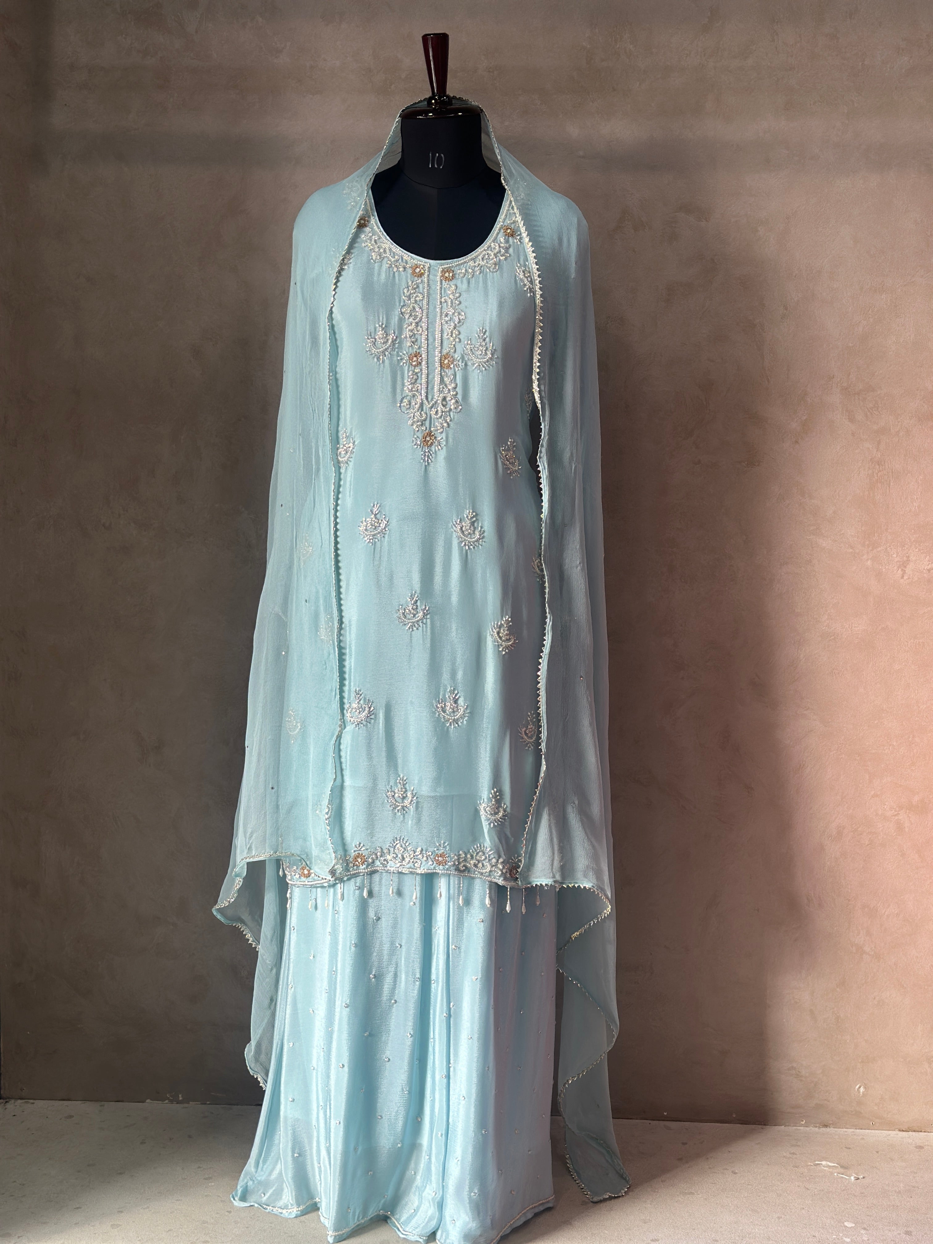 BAUTIFUL PLAZO SET WITH PREMIUM HANDWORK