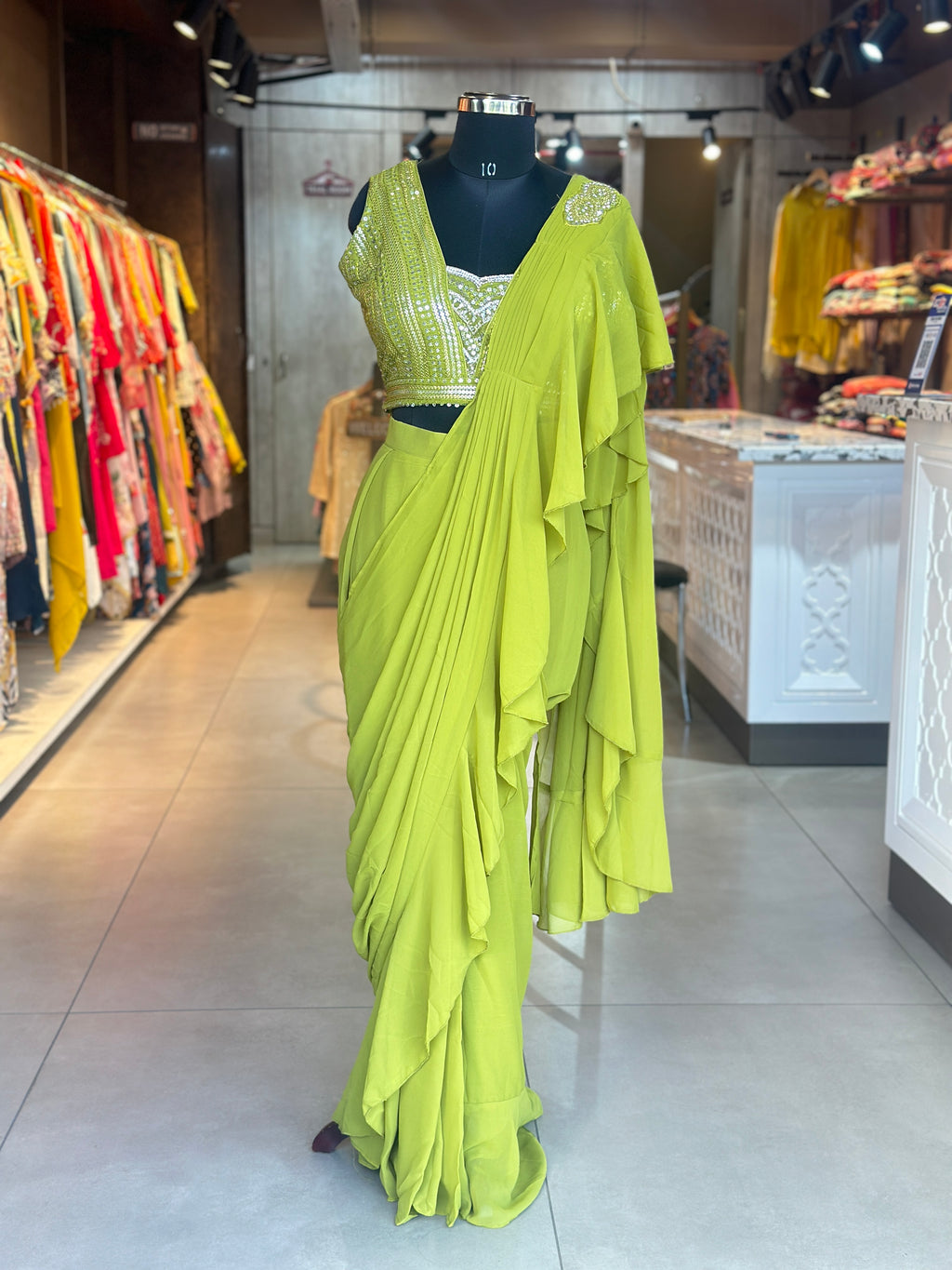 Draping Saree With Heavy Blouse