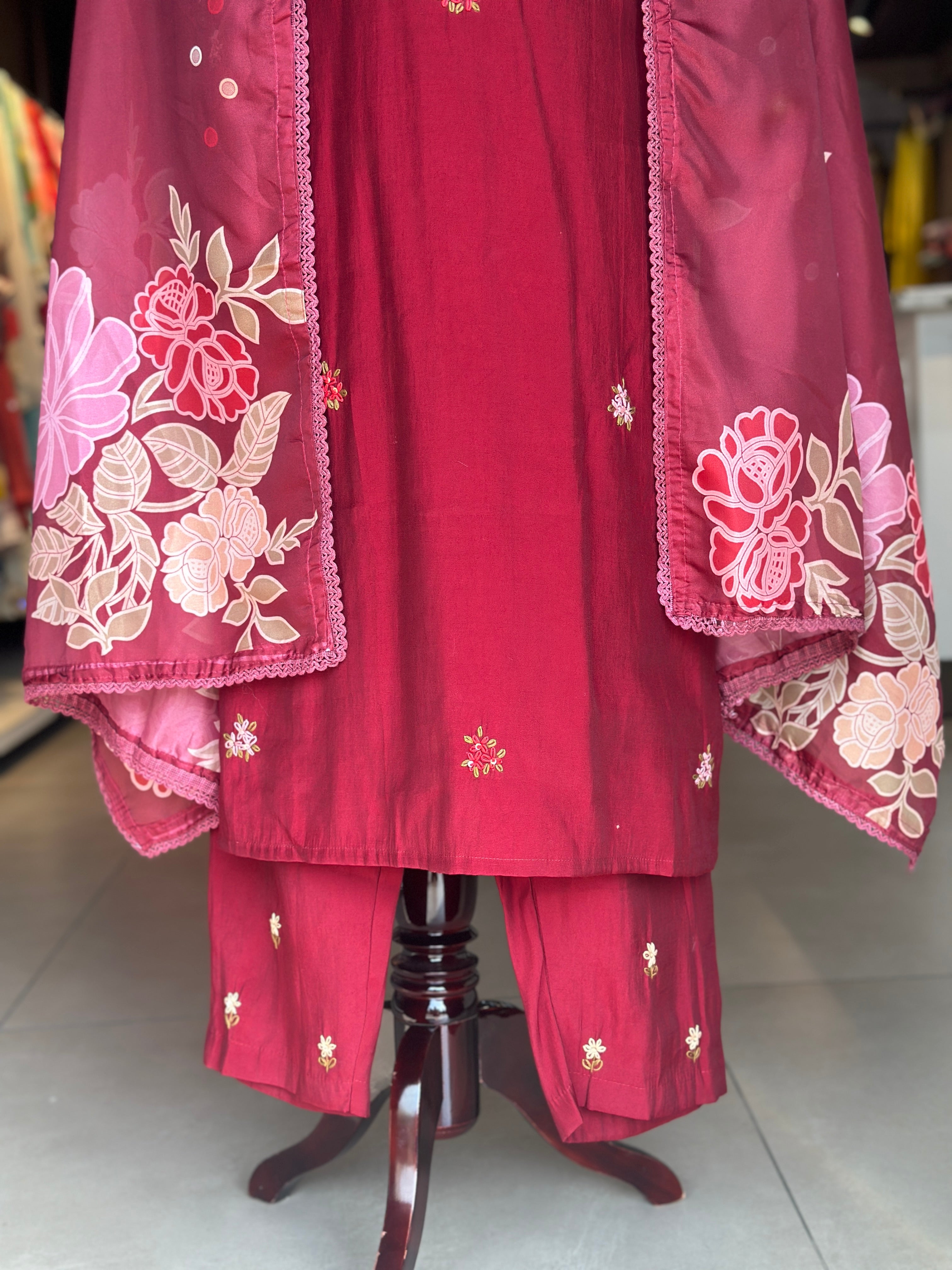 HAND EMBROIDERED STRAIGHT SUIT SET