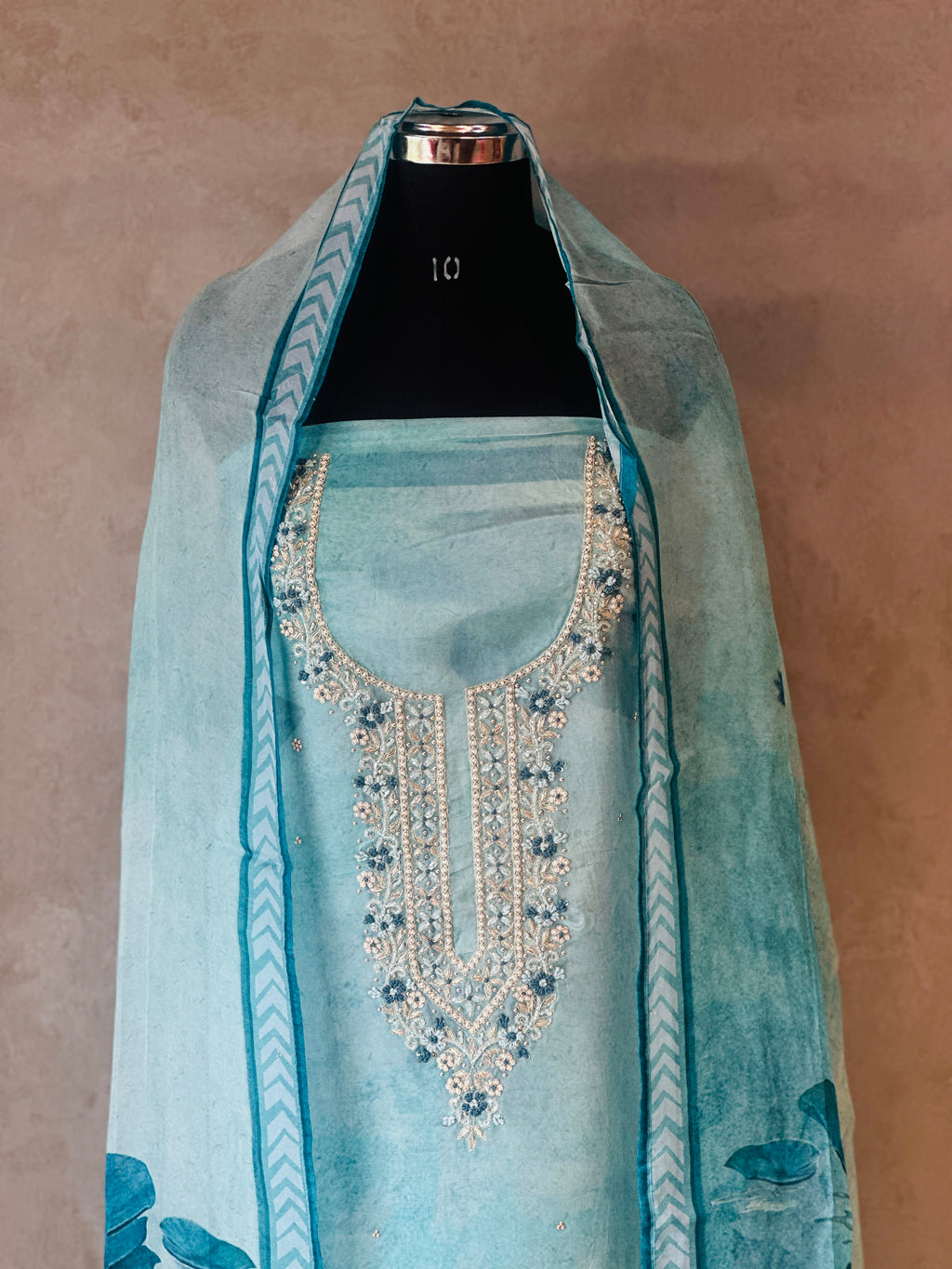 PURE ORGANZA HANDWORK SUIT SET