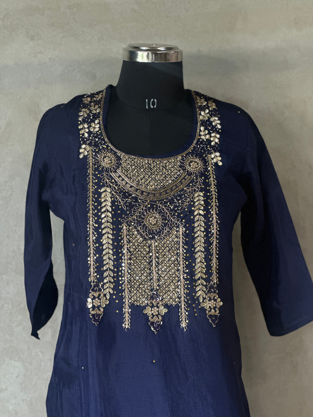 THREE PIECE SUIT SET WITH HANDWORK