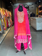 STRAIGHT BHANDEJ SUIT SET