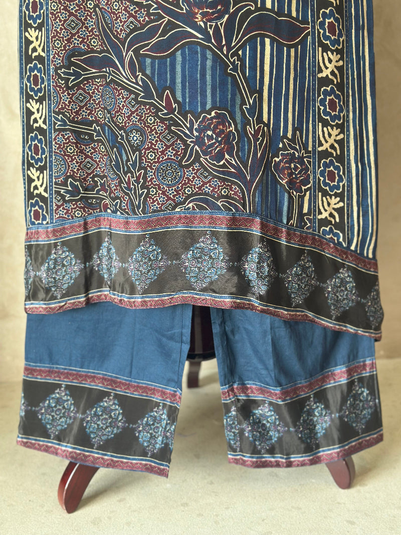 Pure Crepe Kurta Set With Dupatta