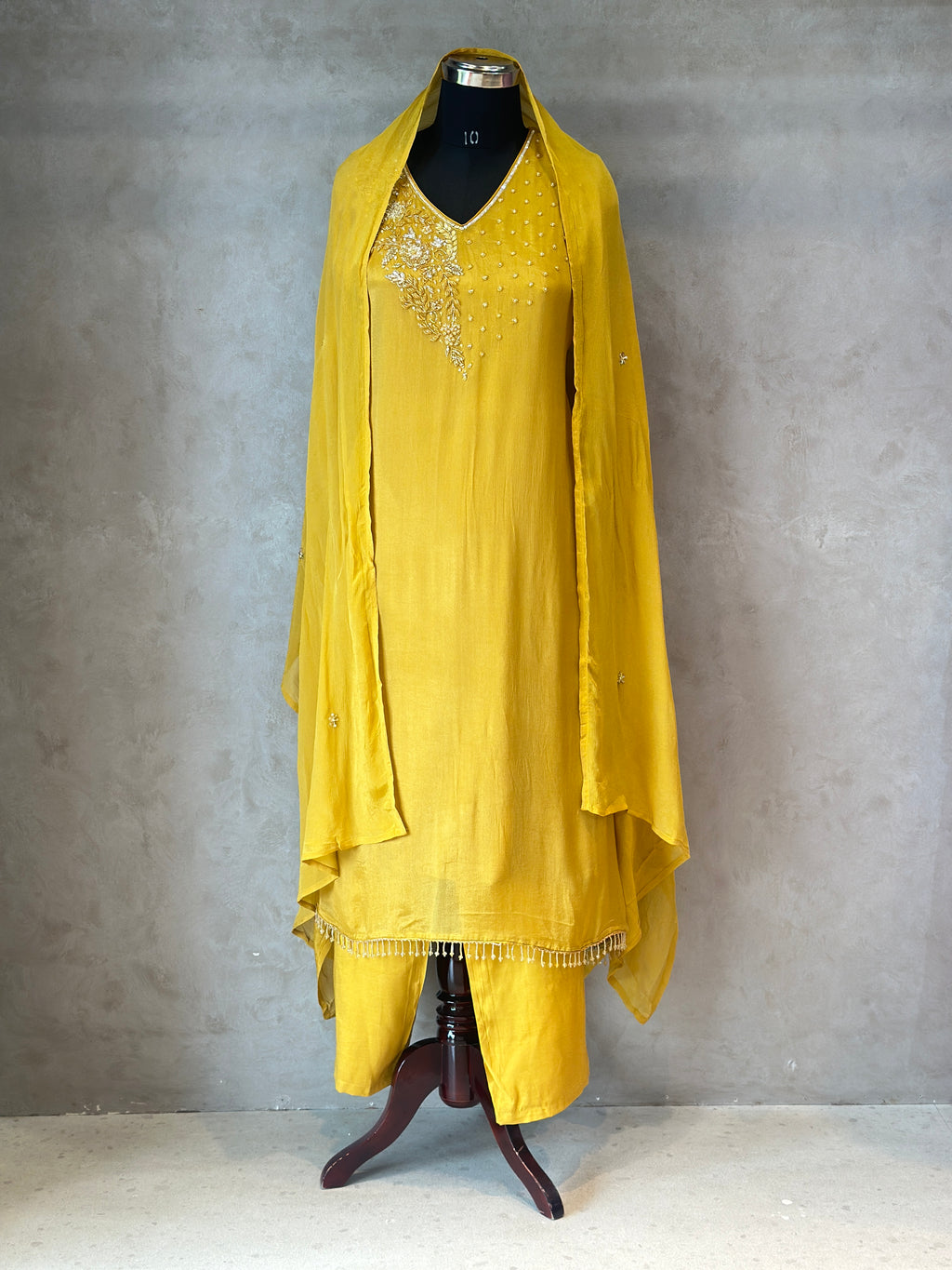 PURE CHINON HANDWORK SUIT SET