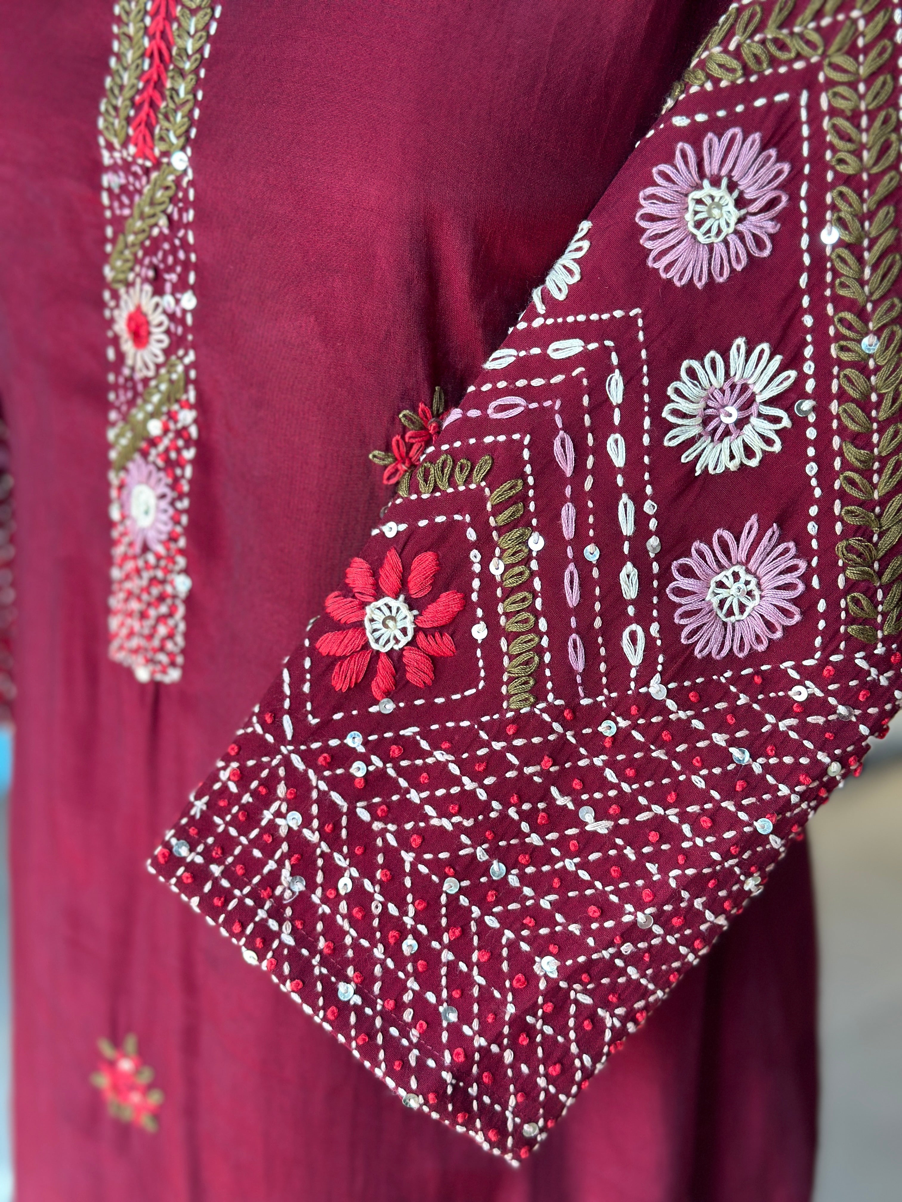 HAND EMBROIDERED STRAIGHT SUIT SET