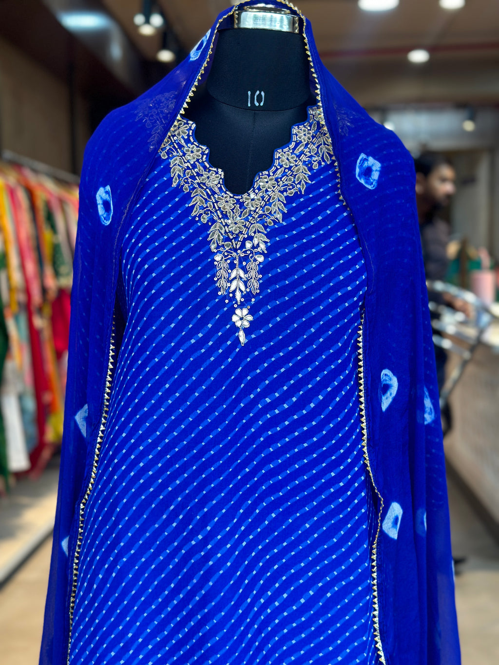 MOTHDA SPECIAL HANDWORK SUIT SET