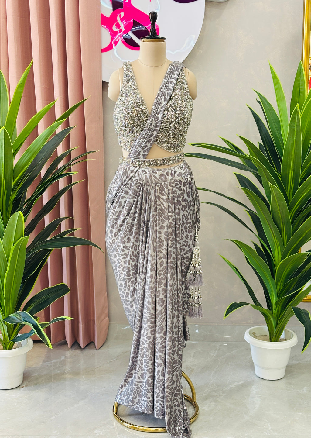Premium Leopard Print Pre-Stitched Saree