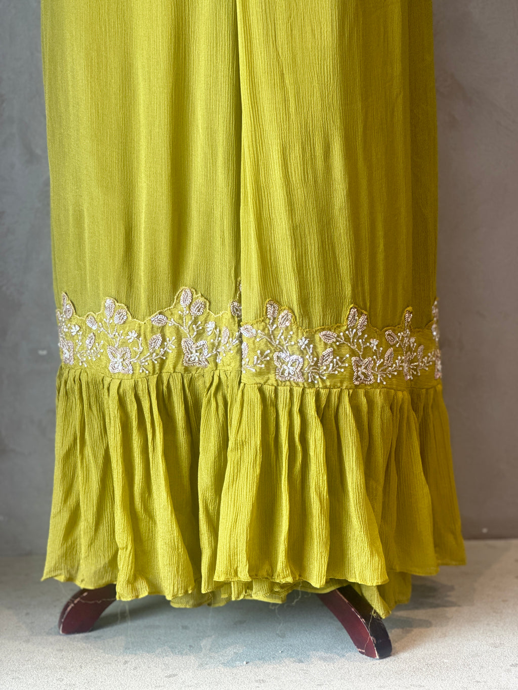 TRENDY HANDWORK PLAZO SET