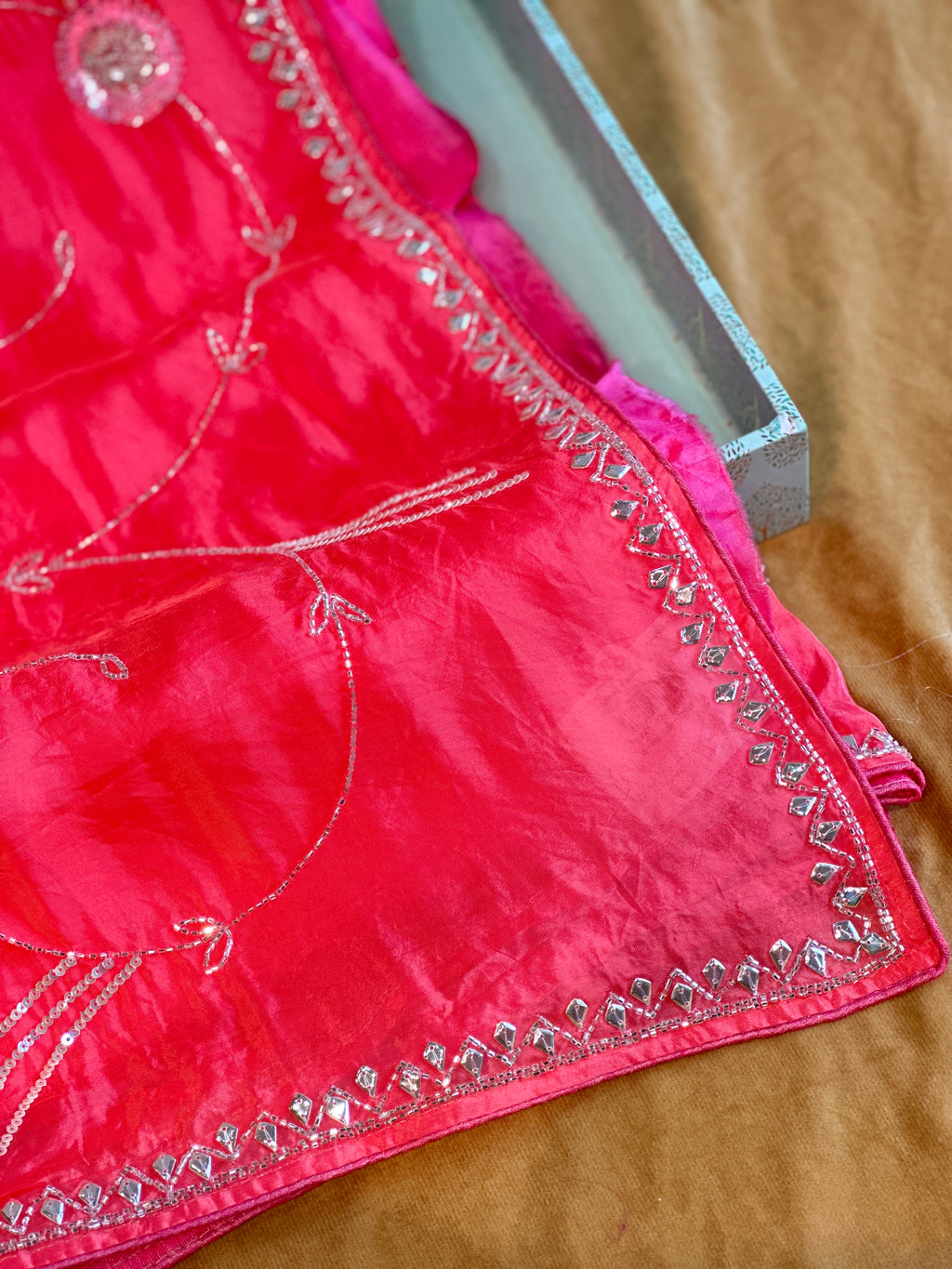 PREMIUM OMBRE JAAL HANDWORK SAREE