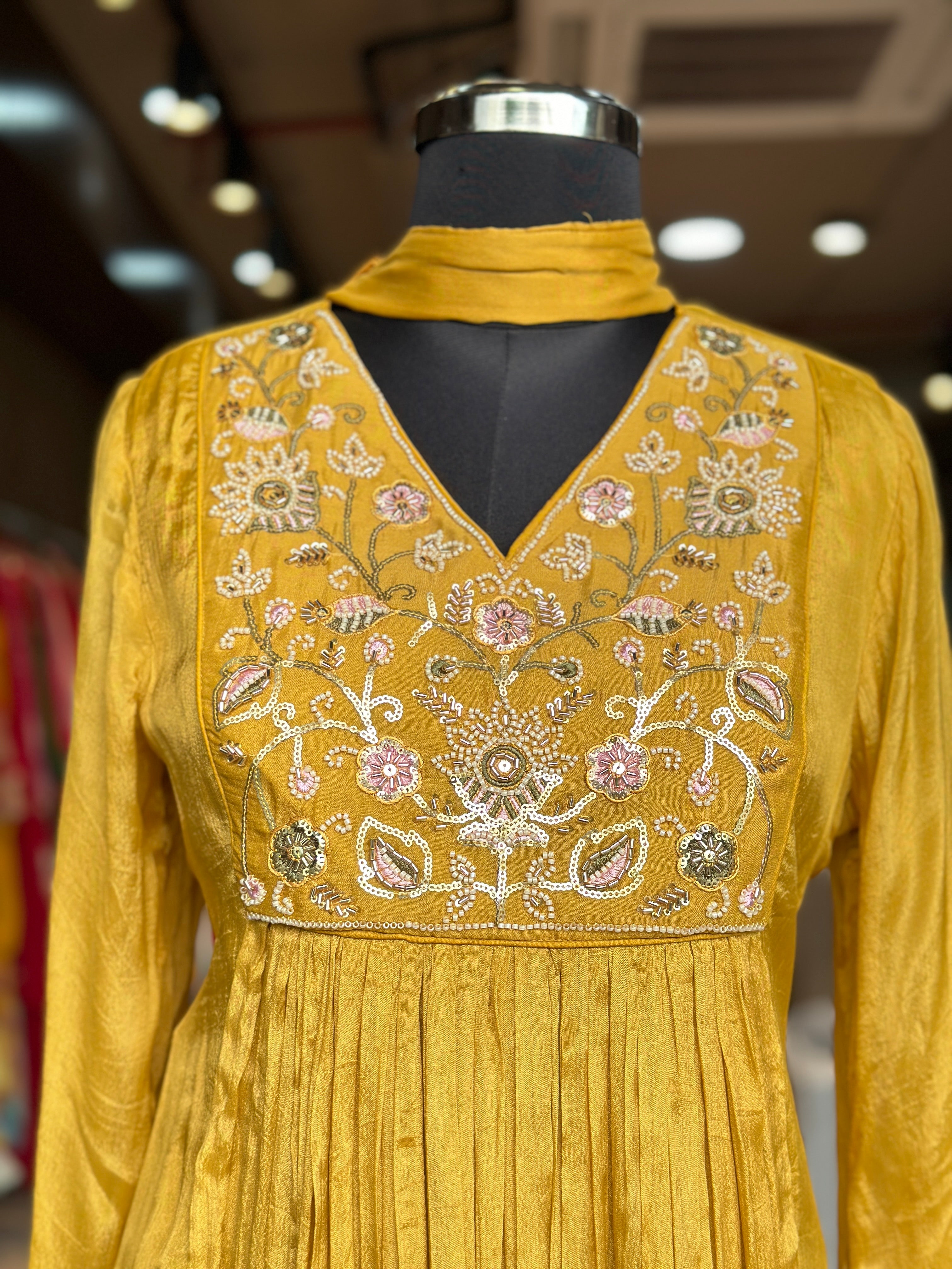 PURE CHINON HANDWORK SUIT
