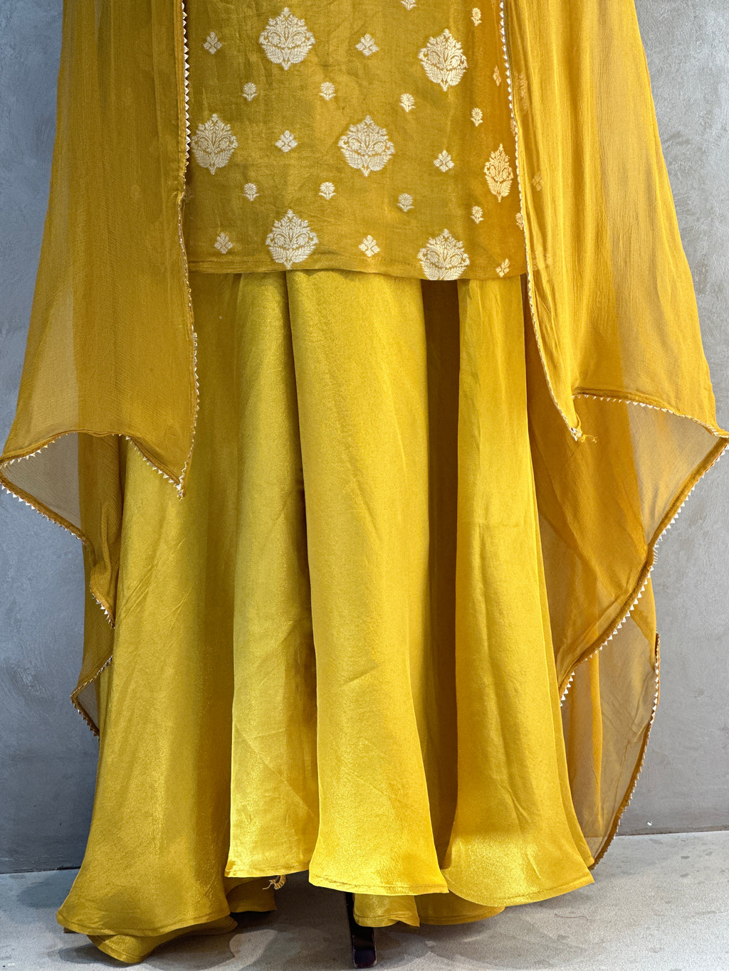 PREMIUM  PLAZO SET WITH ZARDOSI