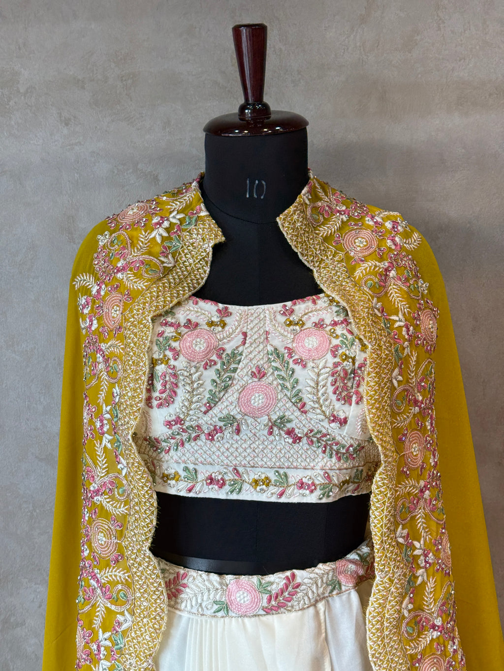 PREMIUM DESIGNER SHRUG SET