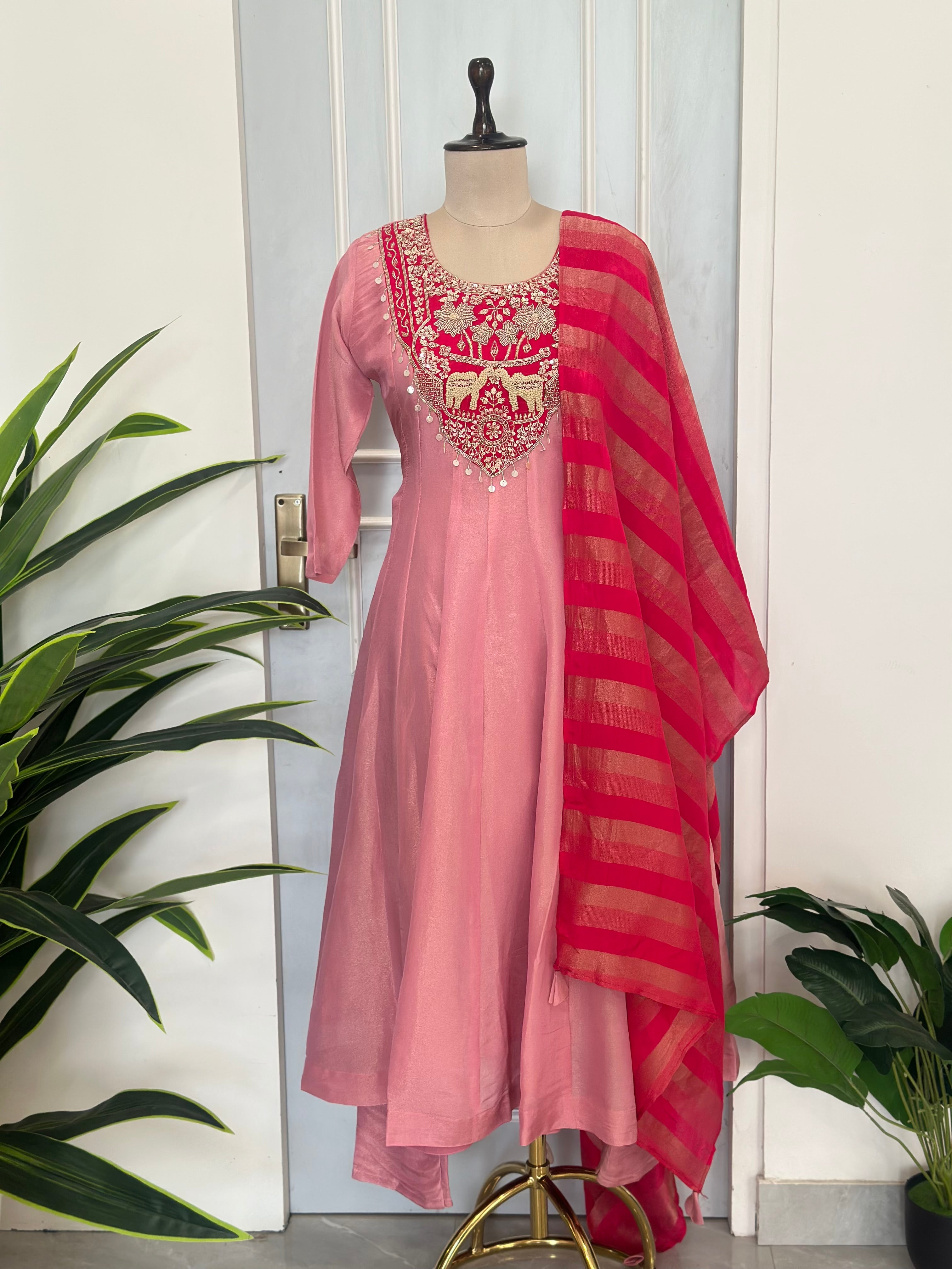 ✨Rajwada Handwork Anarkali Set✨