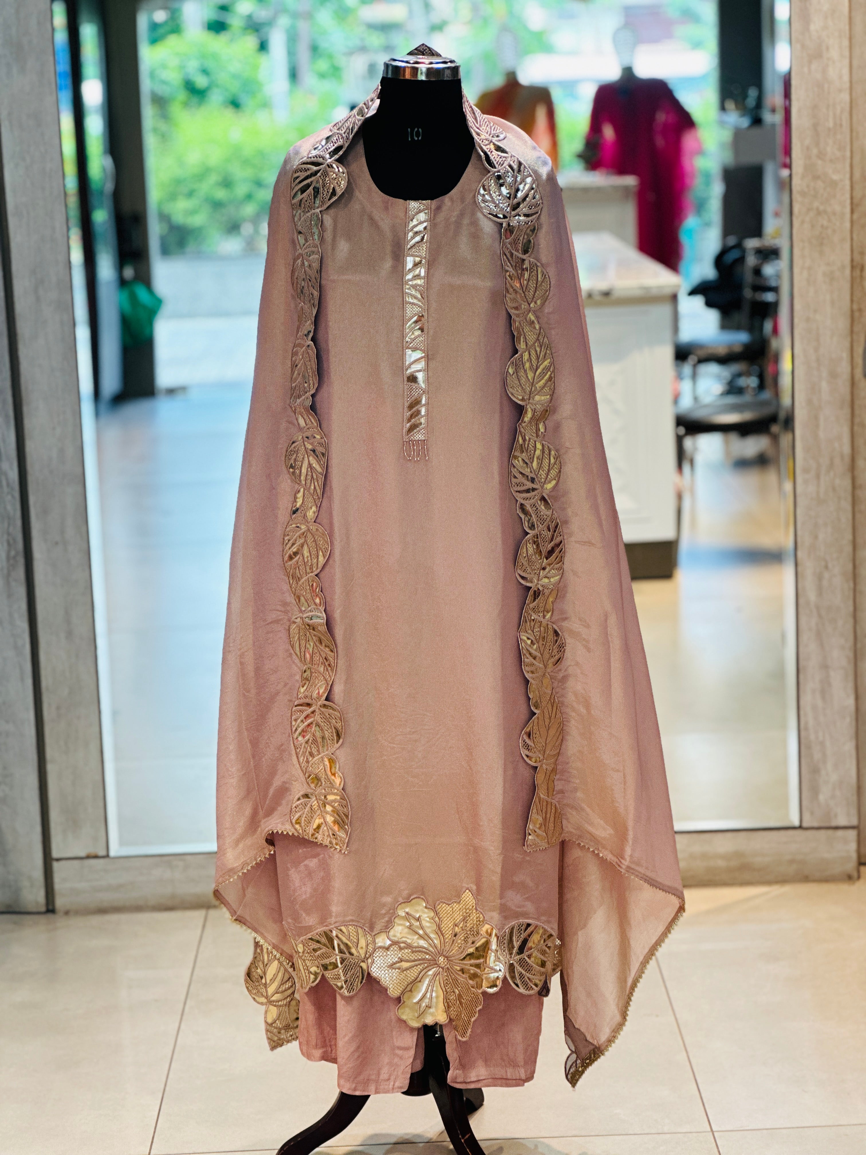 BEAUTIFUL PURE ZAR TISSUE SUIT SET