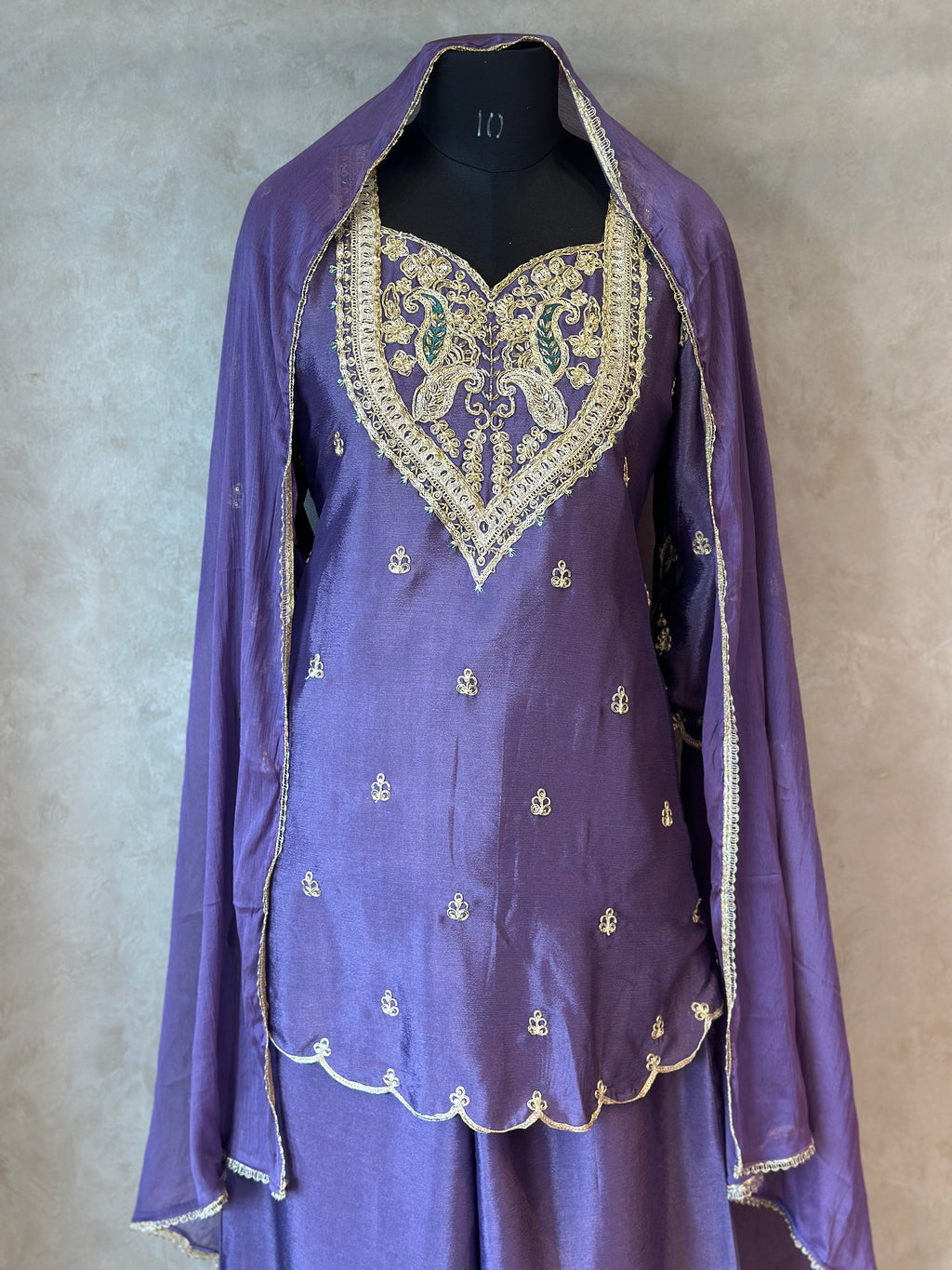 🌷🦋BEAUTIFUL HANDWORK PLAZO SET IN TWO SHADES 🦋🌷