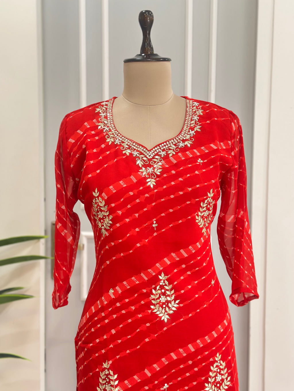 Graceful Ethnic Straight Fit Kurta