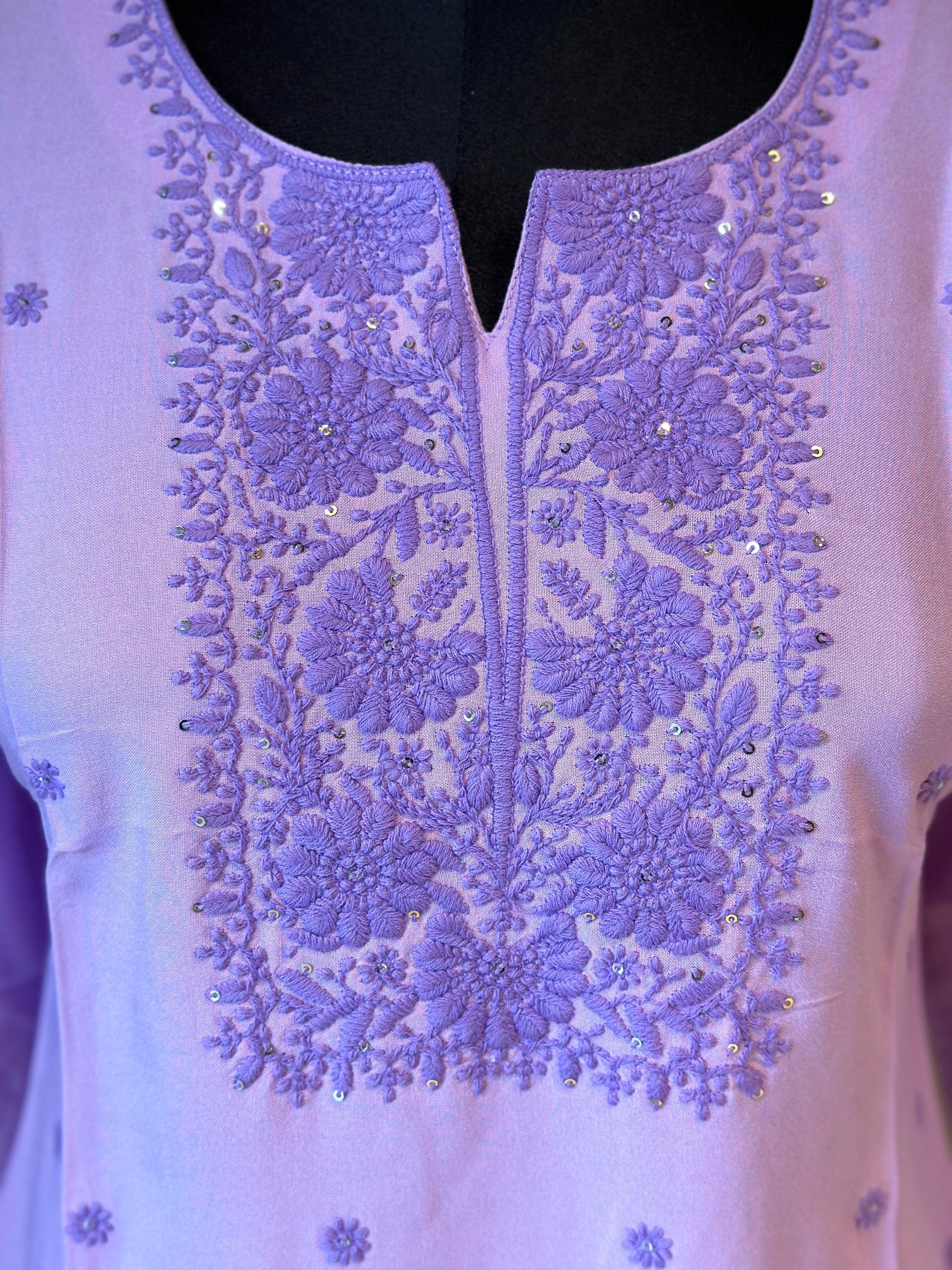 EMBROIDERED SHORT KURTI