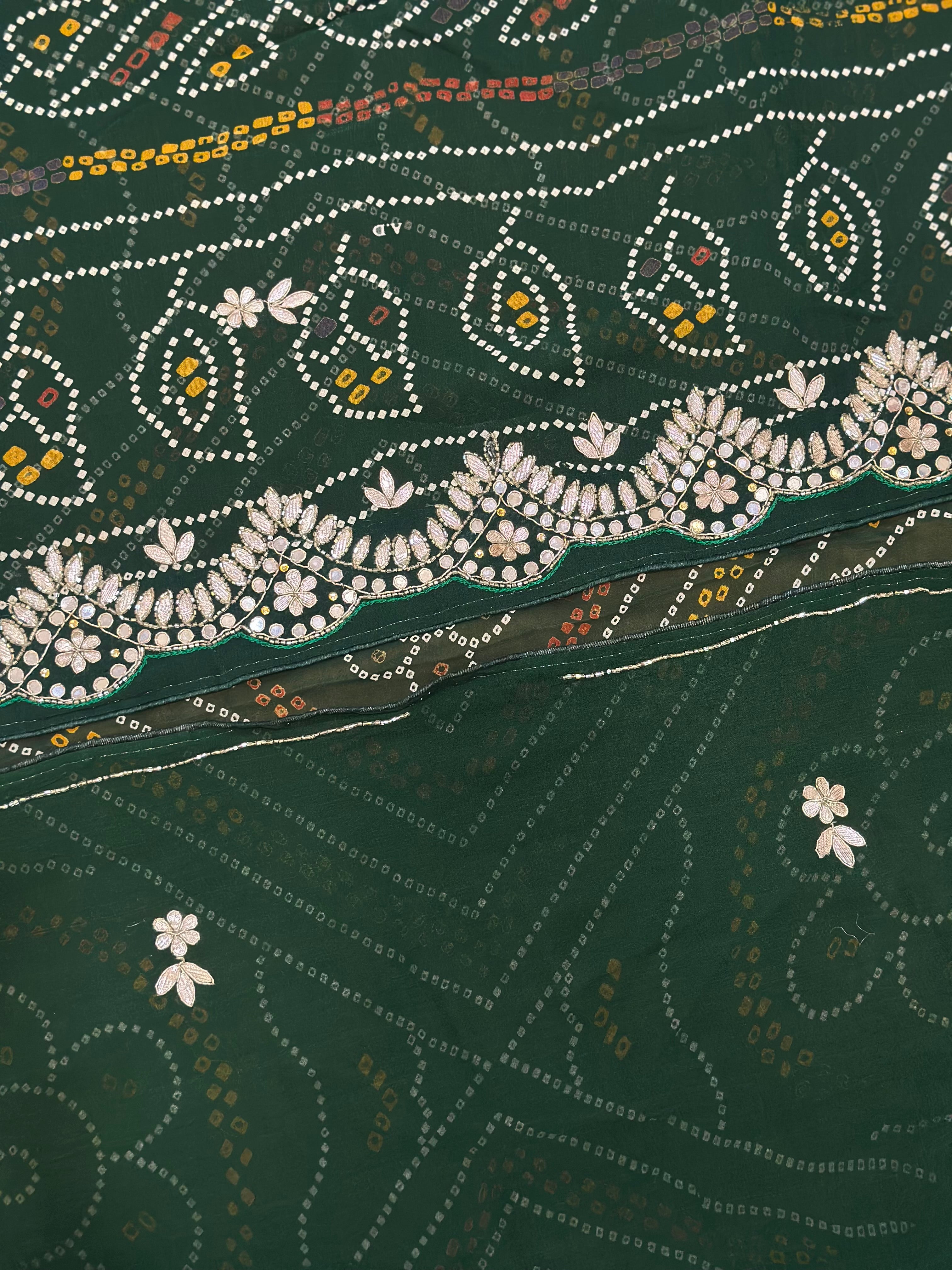 👑 Rajwadi Bandhej Saree with Gotapatti Detailing👑