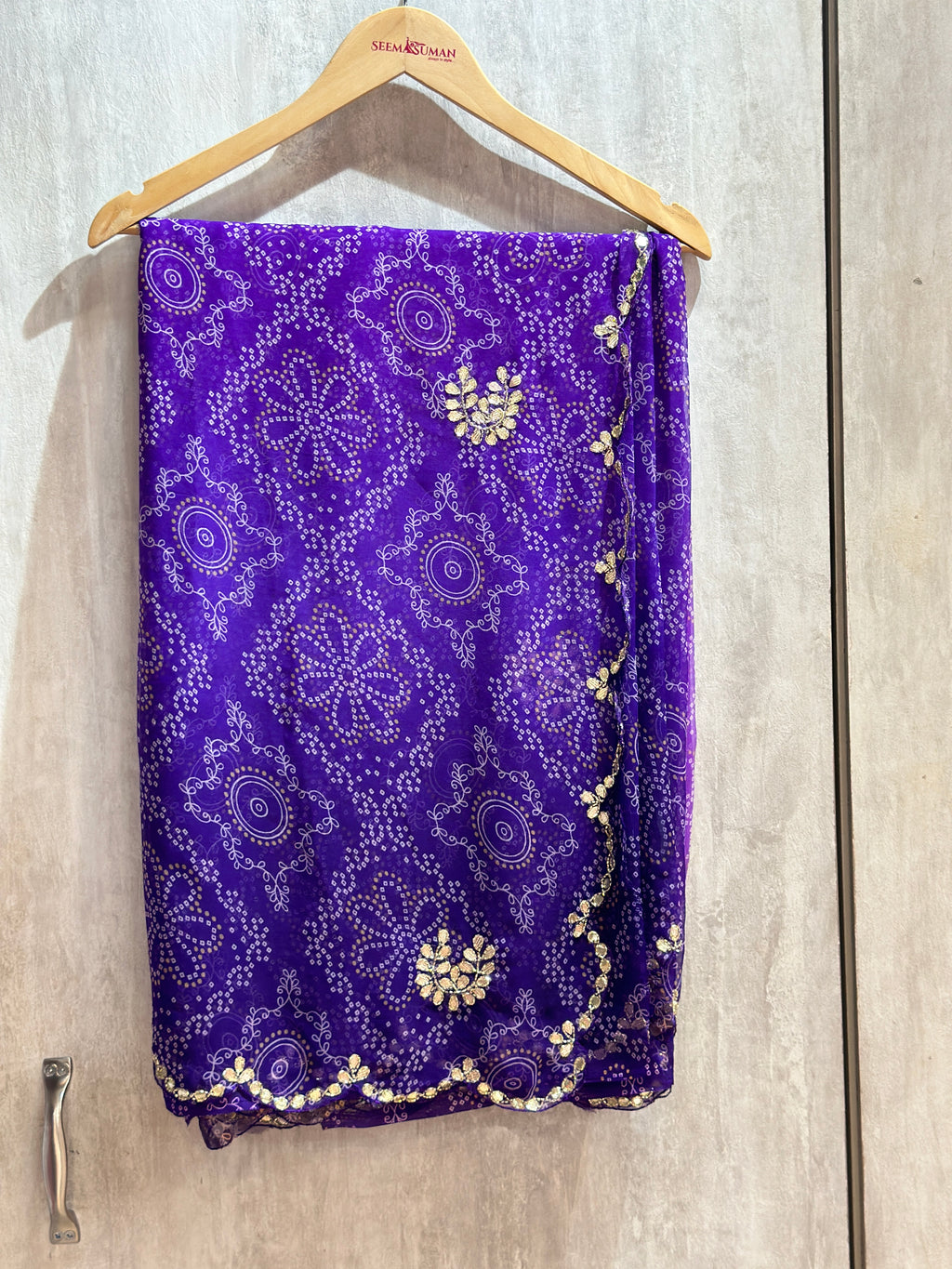 OMBRE BHANDEJ HANDWORK SAREES