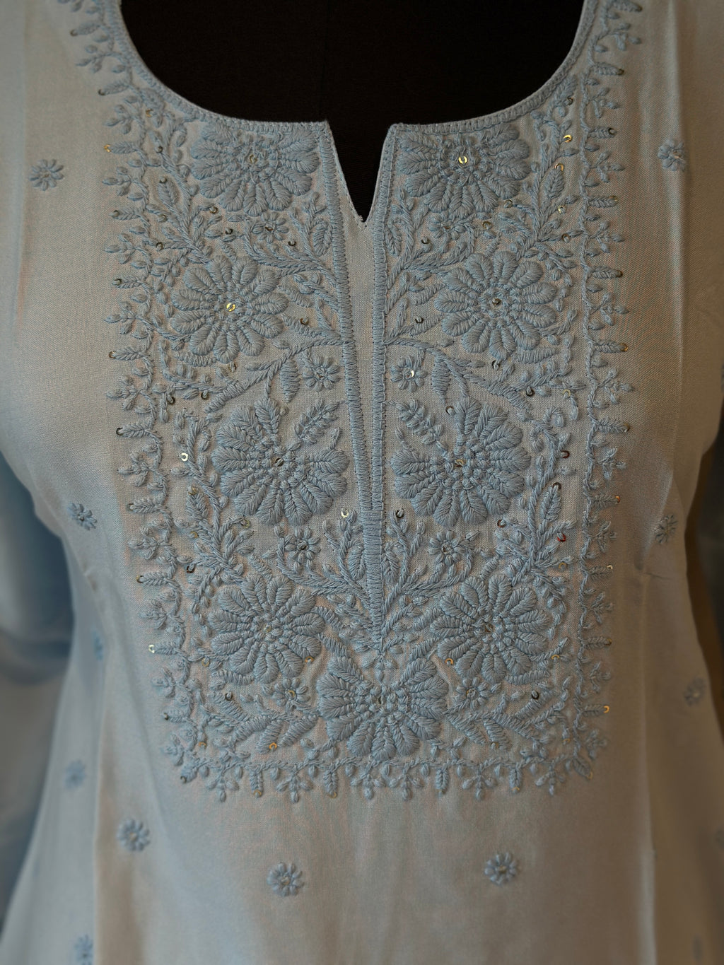 EMBROIDERED SHORT KURTI