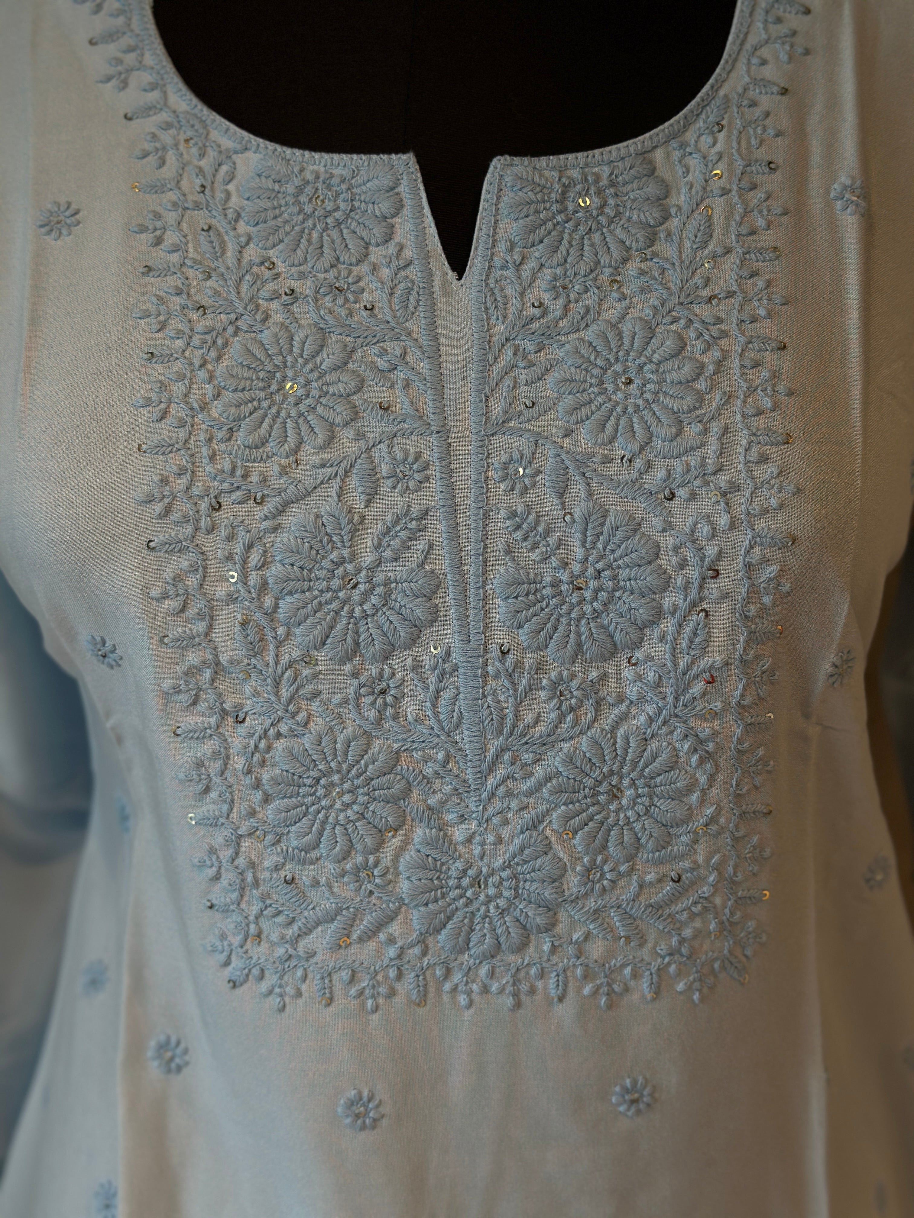 EMBROIDERED SHORT KURTI