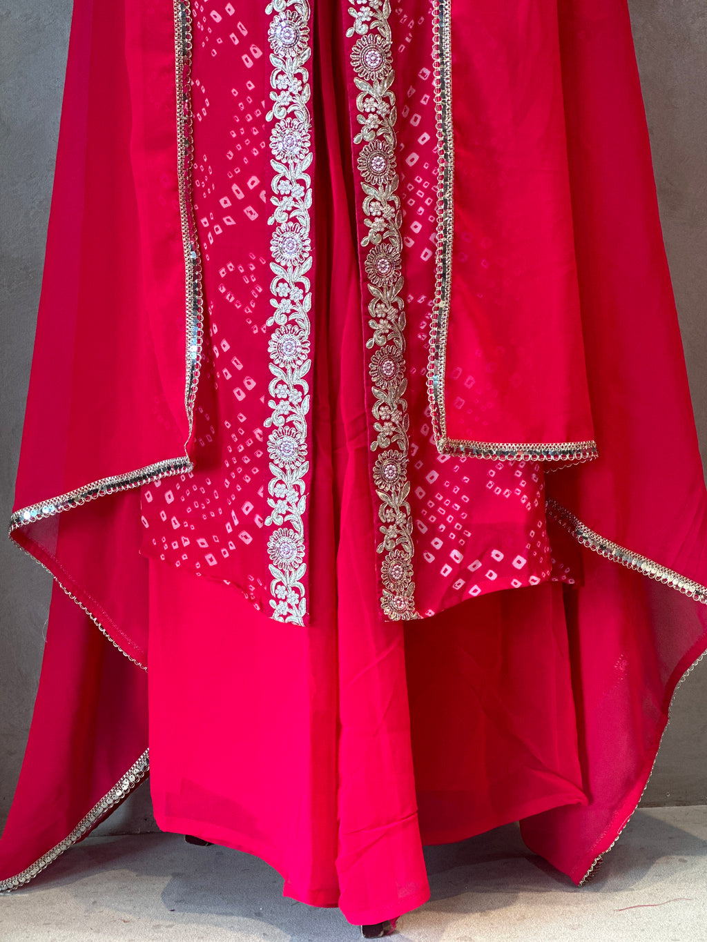 BEAUTIFUL BHANDEJ SPECIAL PLAZO SET