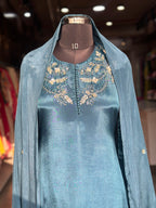 A LINE HANDWORK SUIT SET