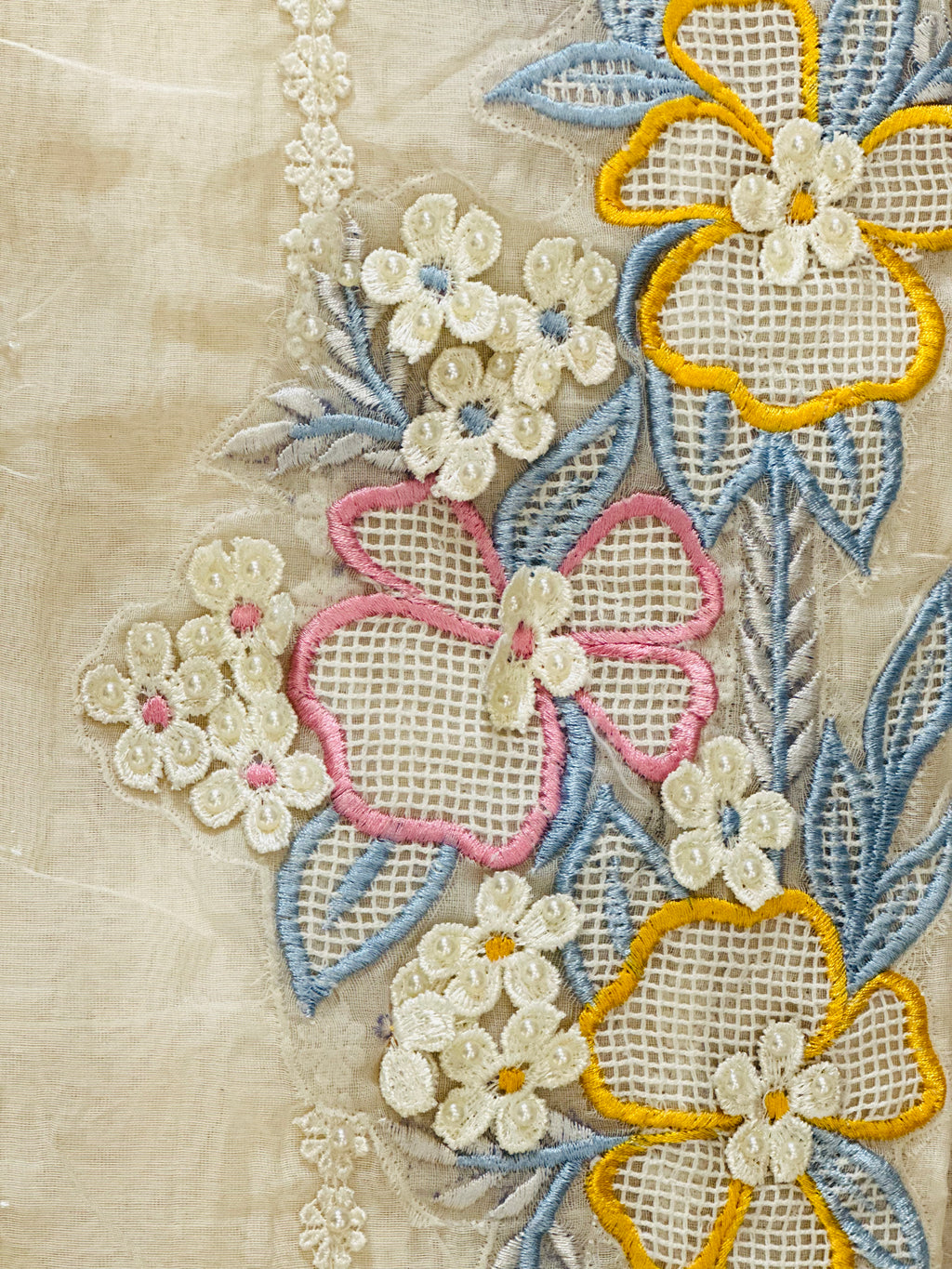 Royal Threads Embroidered Suit Set (Unstitched)