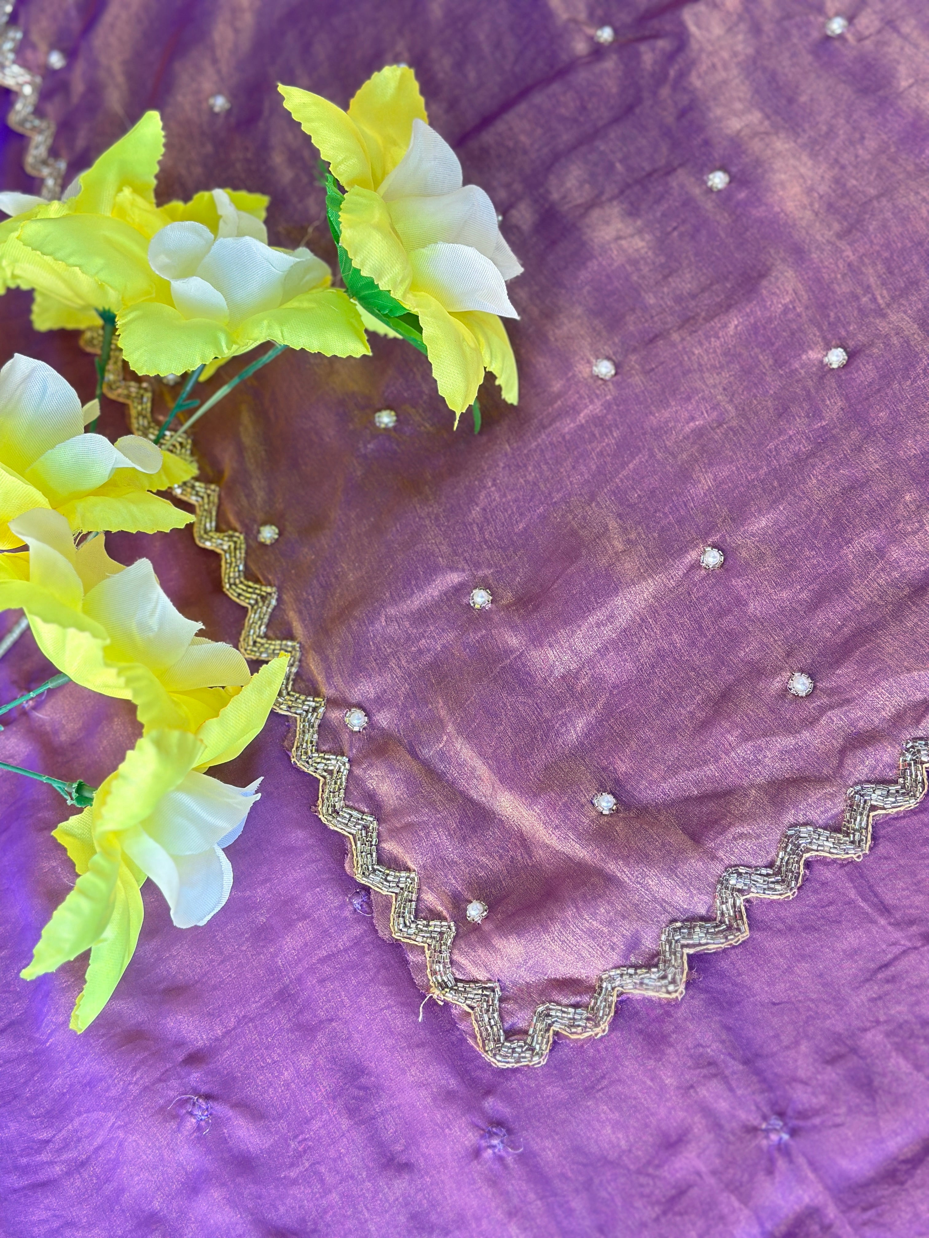 🌼✨GOLDEN GRACE SOFT SHIMMER SAREE✨🌼