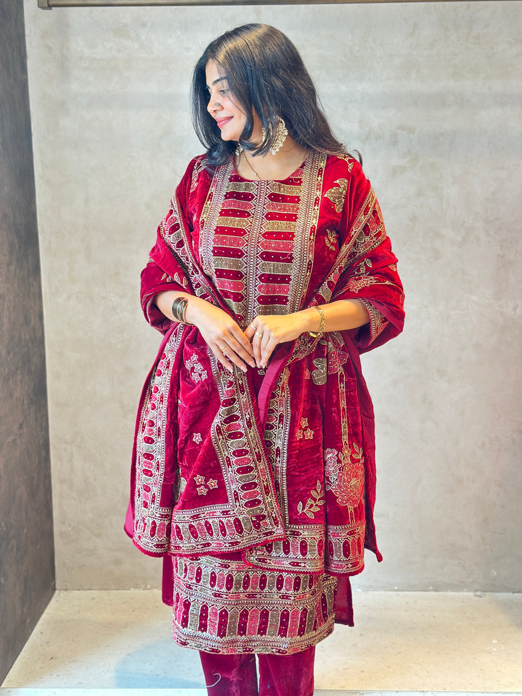 PREMIUM ZARI WORK VELVET SUIT
