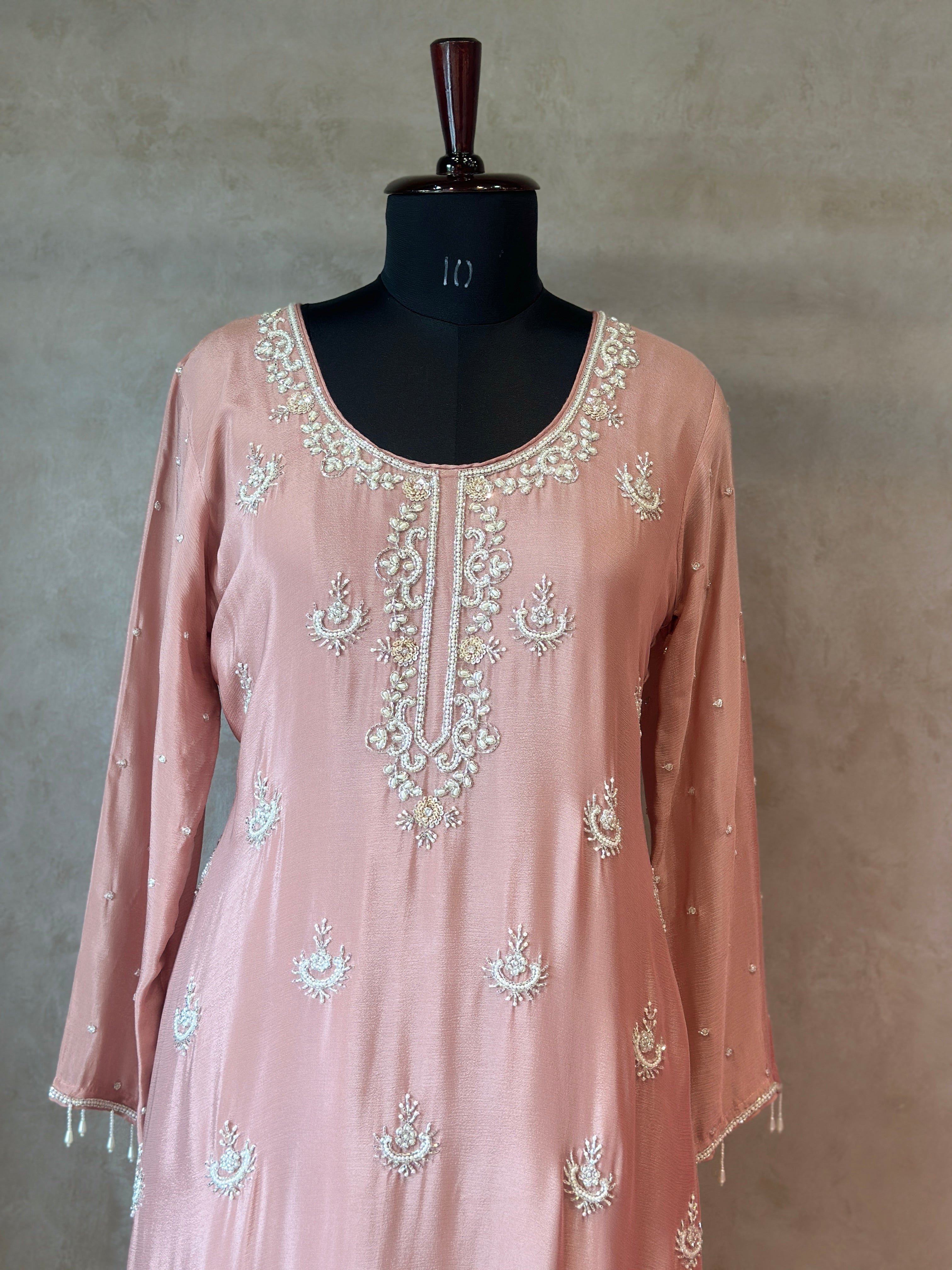 BAUTIFUL PLAZO SET WITH PREMIUM HANDWORK