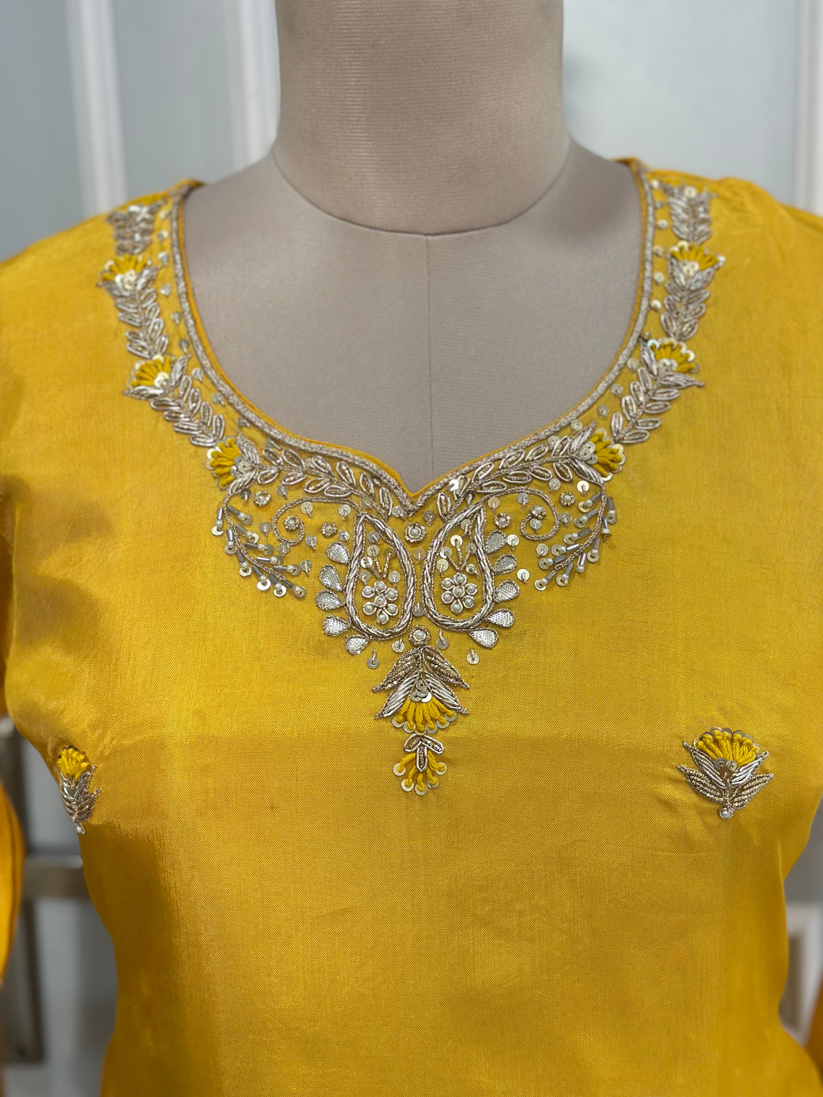 BEAUTIFUL ZARDOSI HANDWORK SKIRT SET