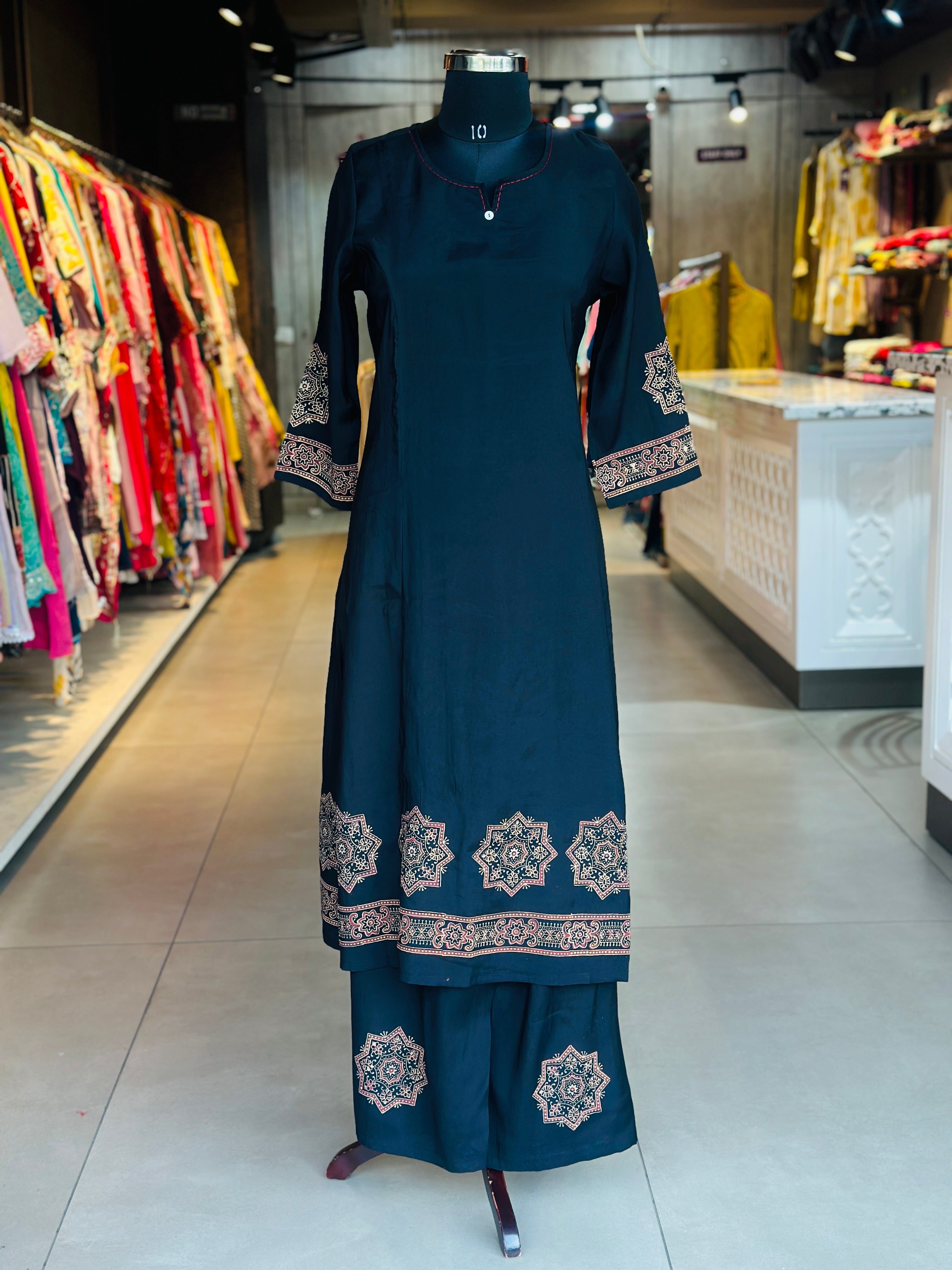 AJRAKH HANDBLOCK KURTA SET