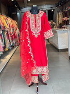 STRAIGHT SUIT SET IN ZARI WORK
