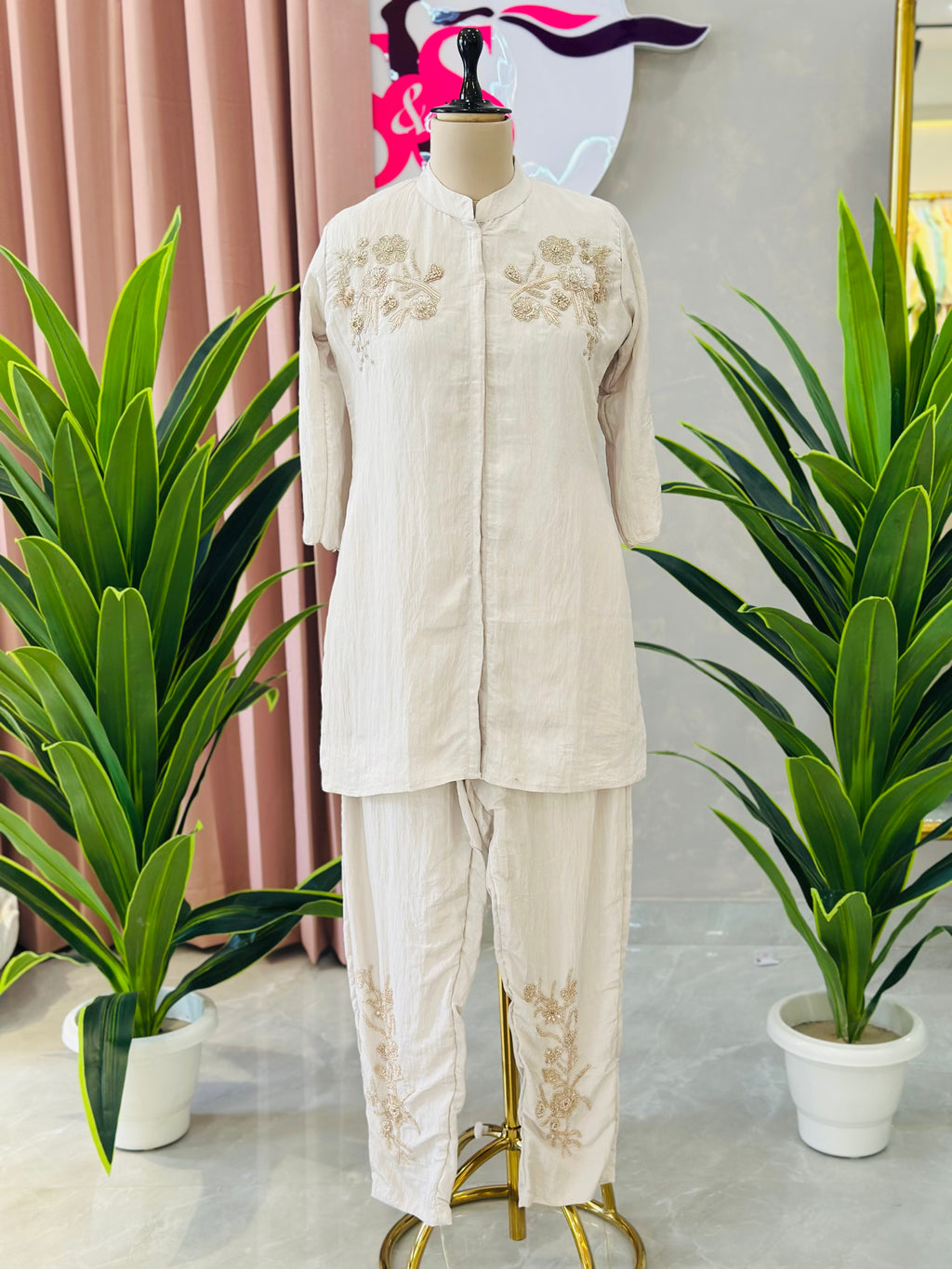 PURE CREPE HANDWORK CORD SET