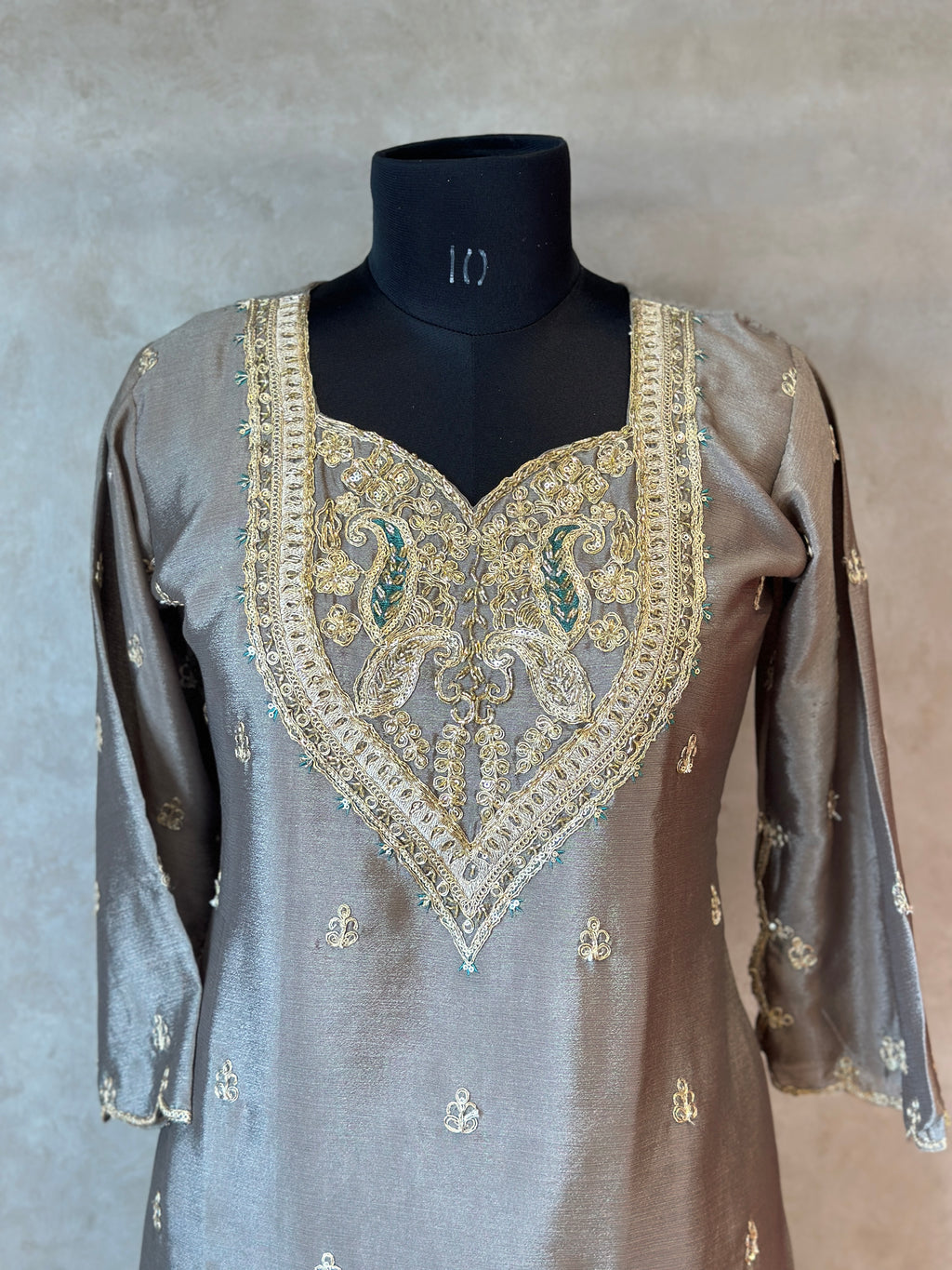 🌷🦋BEAUTIFUL HANDWORK PLAZO SET IN TWO SHADES 🦋🌷