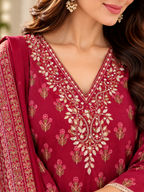 Floral Heritage Handwork Suit Se