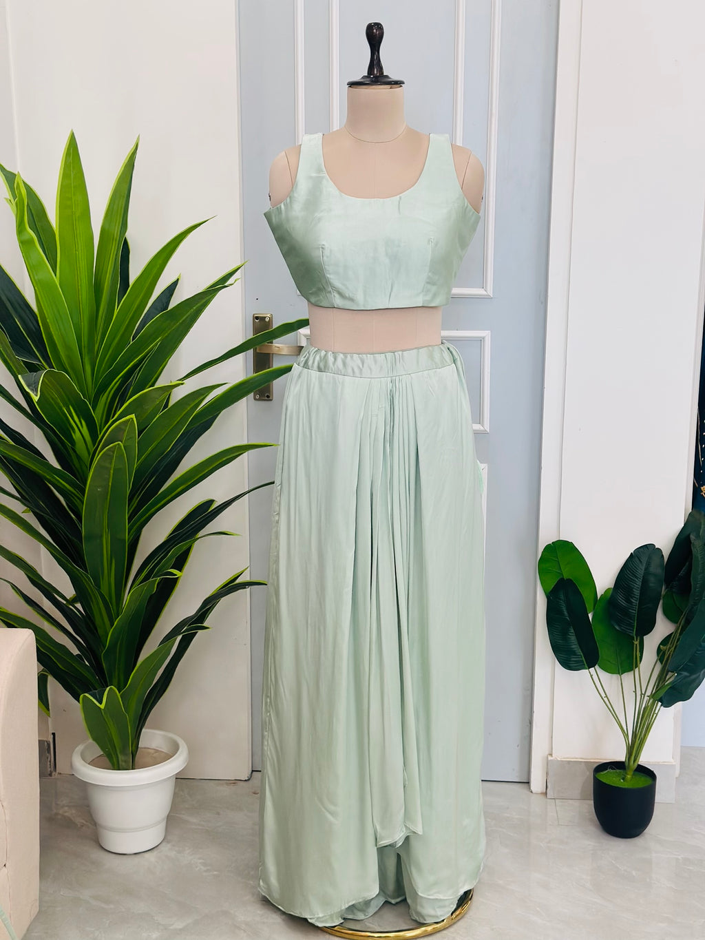 Ind- fusion skirt set