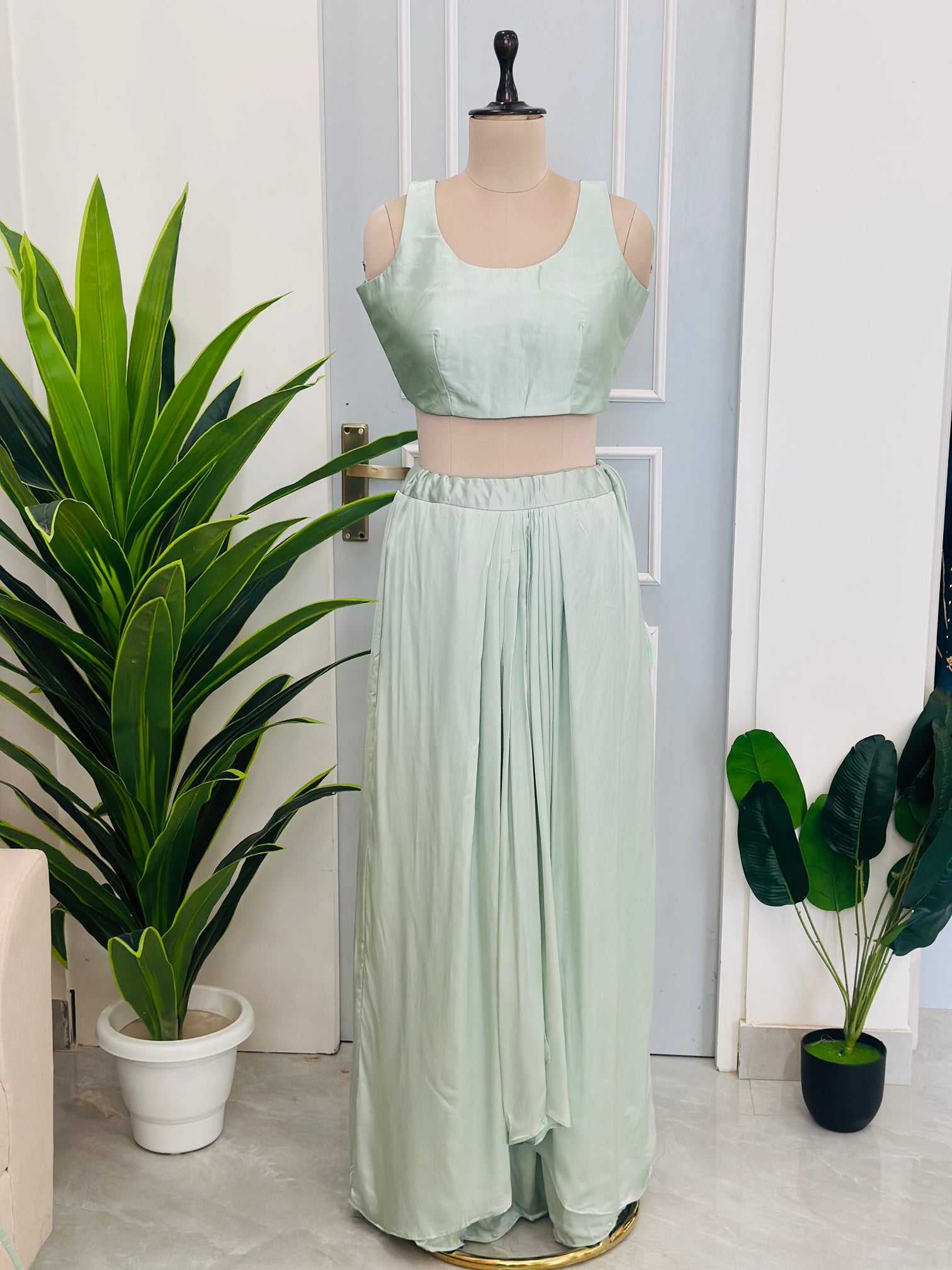 Ind- fusion skirt set