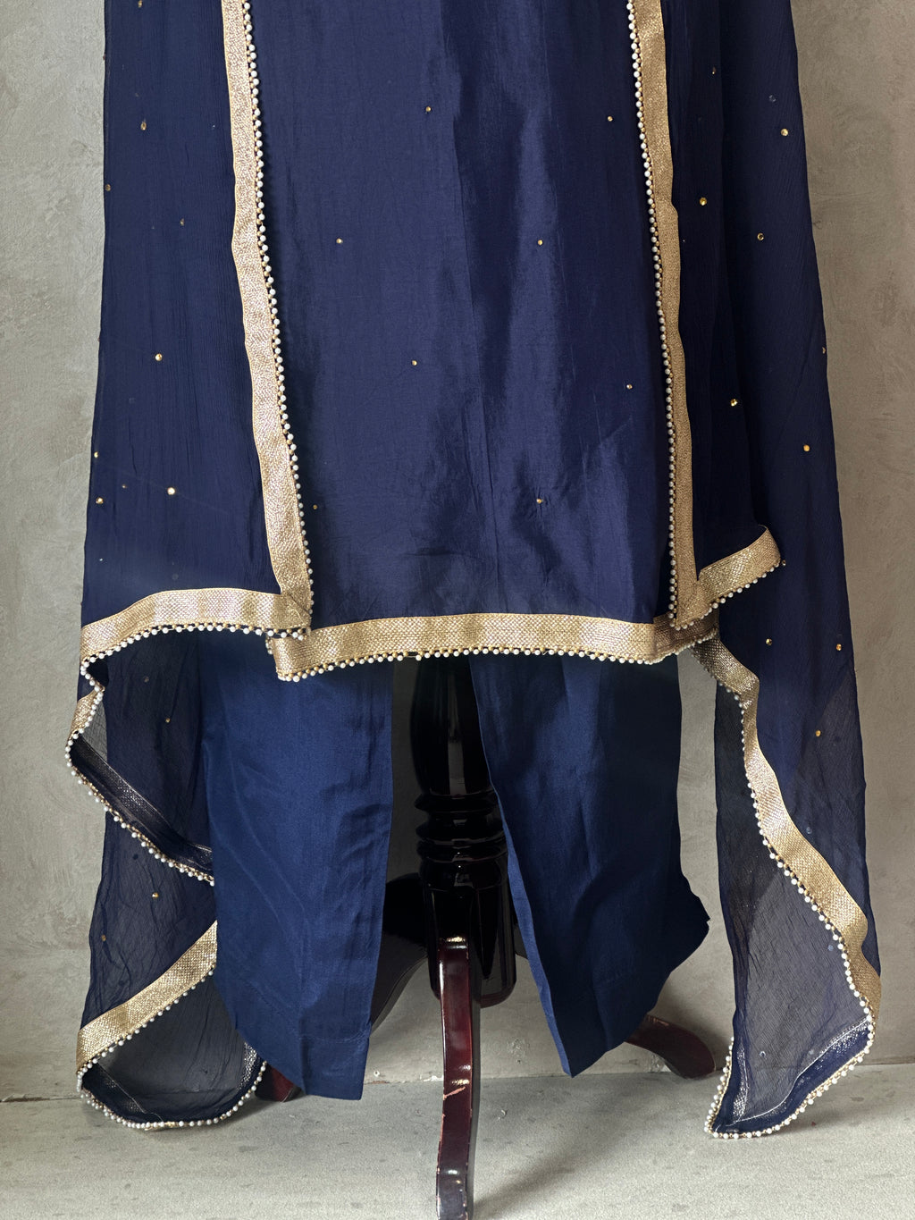 THREE PIECE SUIT SET WITH HANDWORK