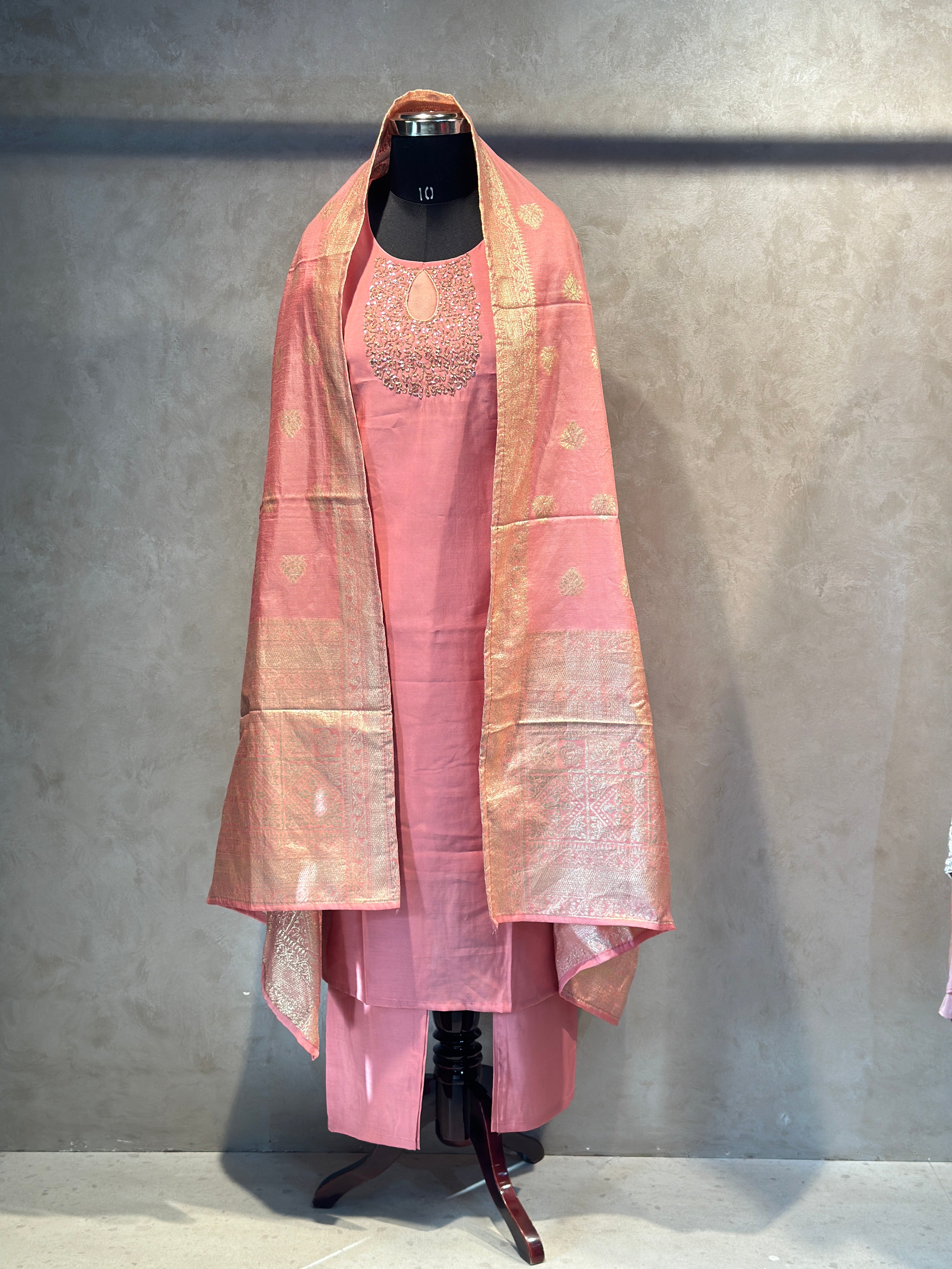 BANARASI STRAIGHT HANDWORK SUIT SET