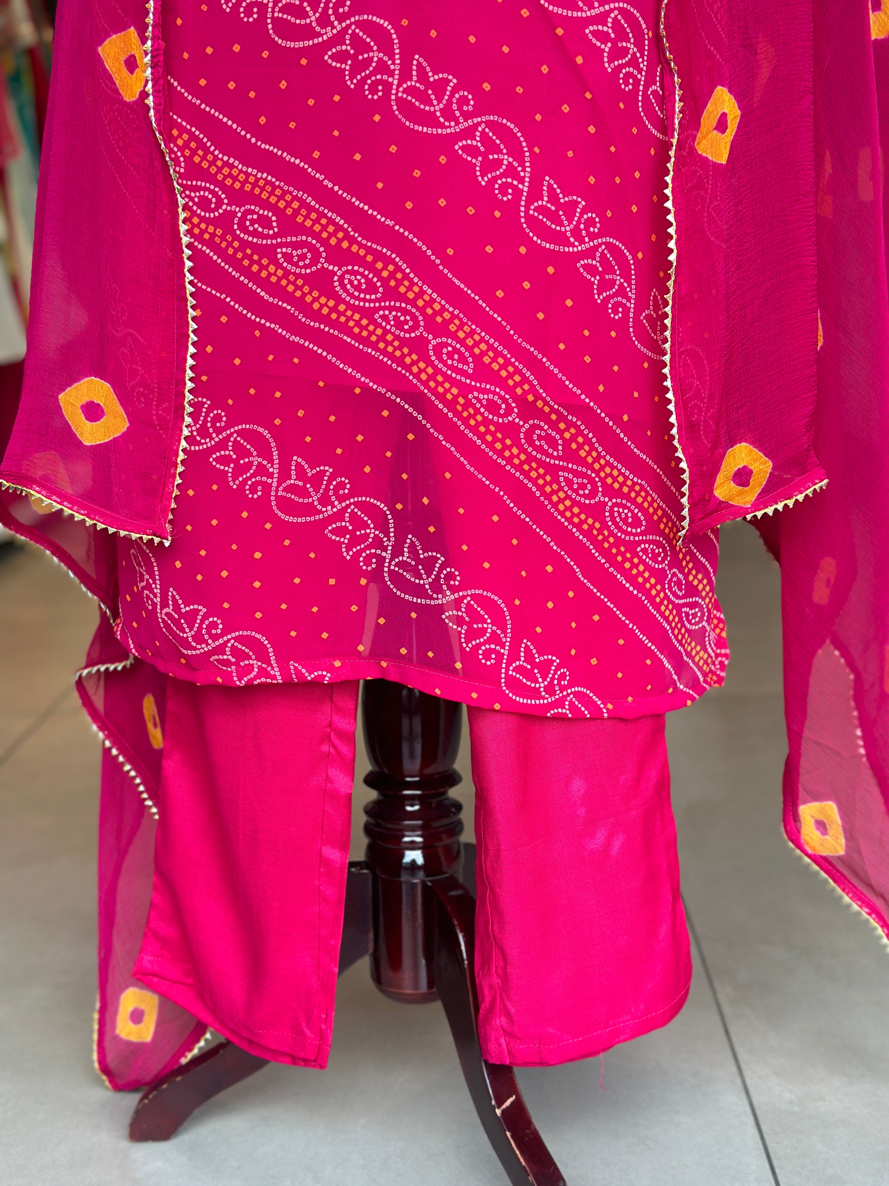 ZARDOSI HANDWORK BHANDEJ SUIT SET