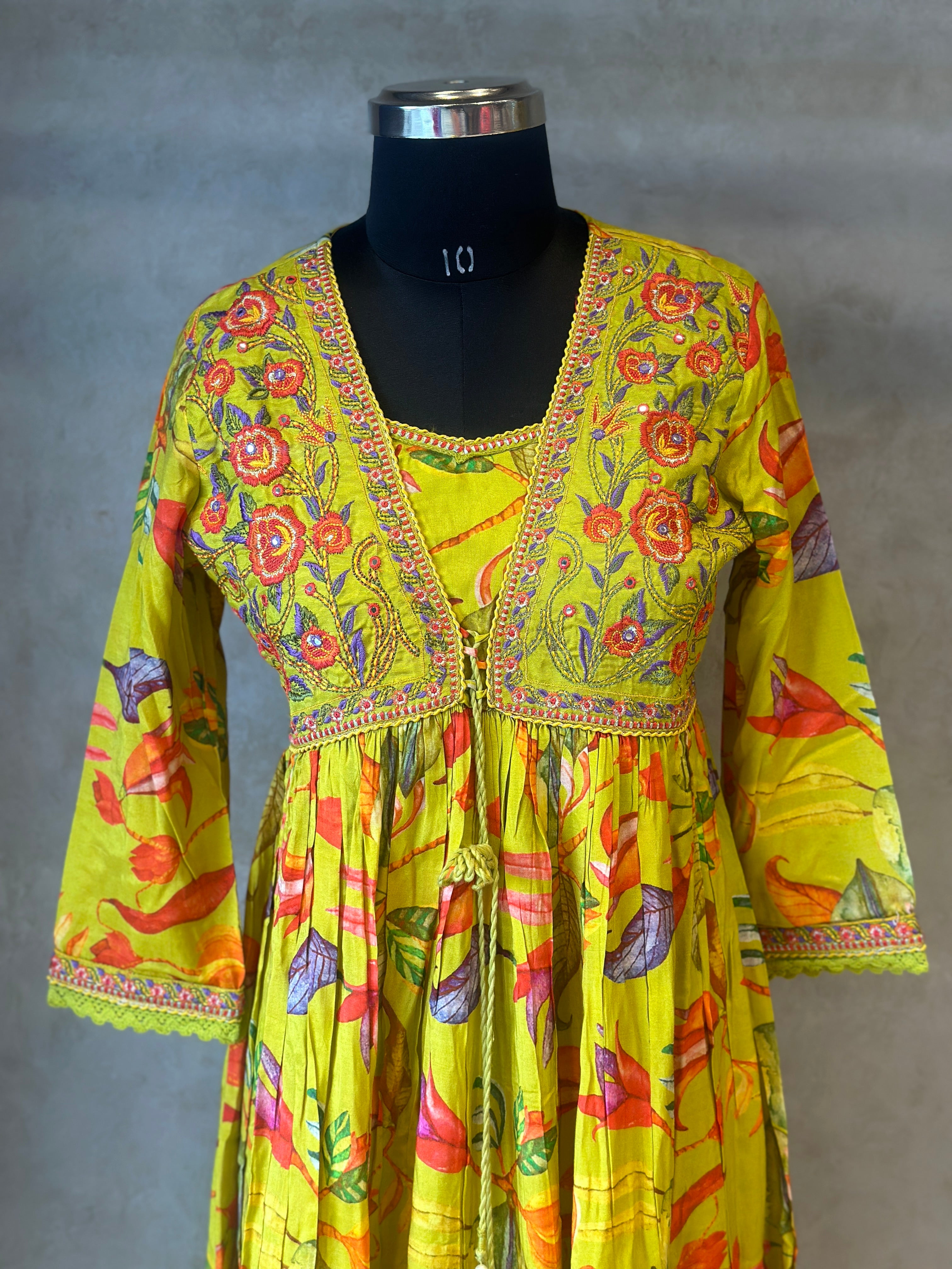 FLORAL THREE PIECES SUIT SET