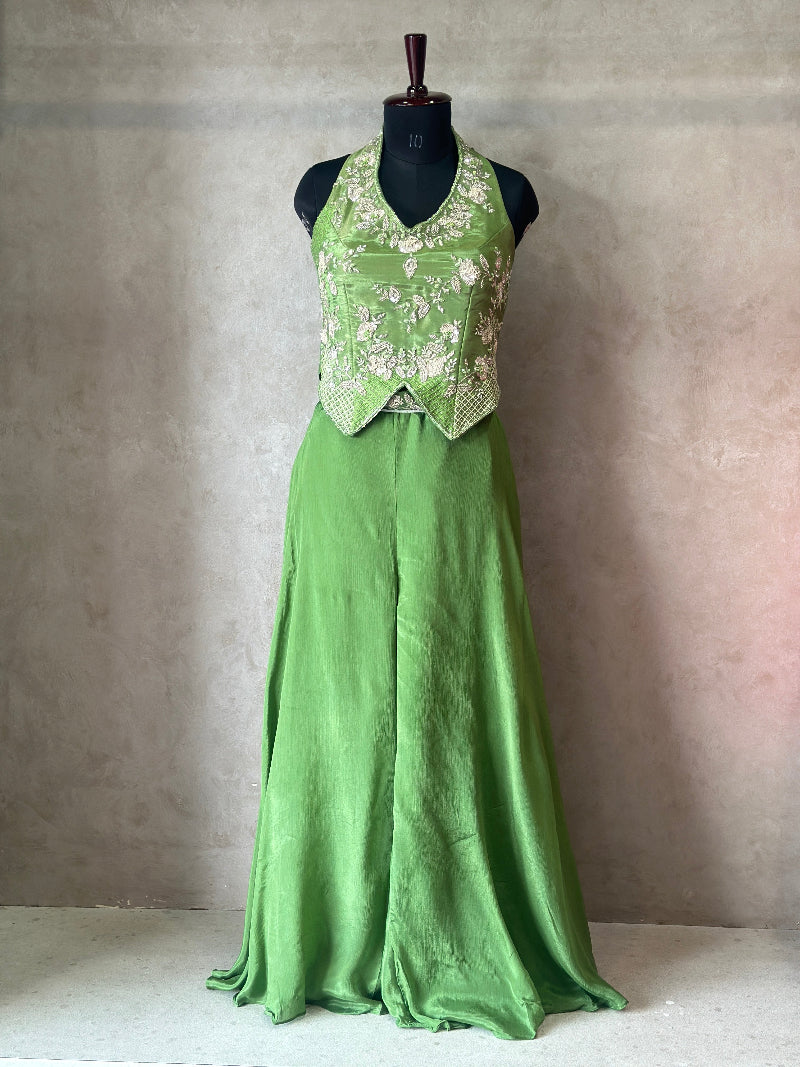 PREMIUM HALTER NECK INDOWESTERN SET SEEMA & SUMAN PREMIUM HALTER NECK INDOWESTERN SET SEEMA & SUMAN